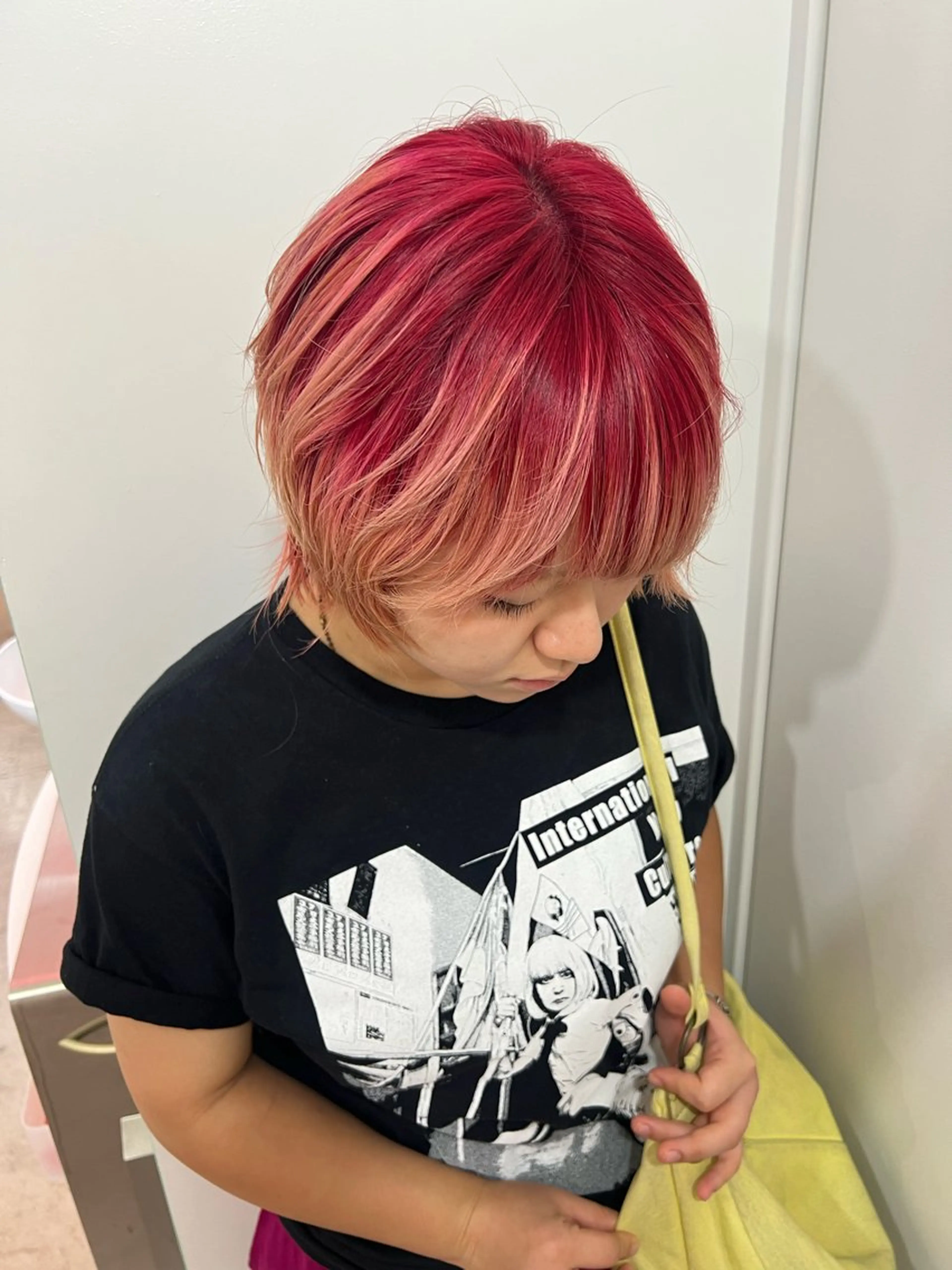 ミディアム ヘアカラー トリートメント 💥ウルフカット デザインあんな💥のヘアスタイル