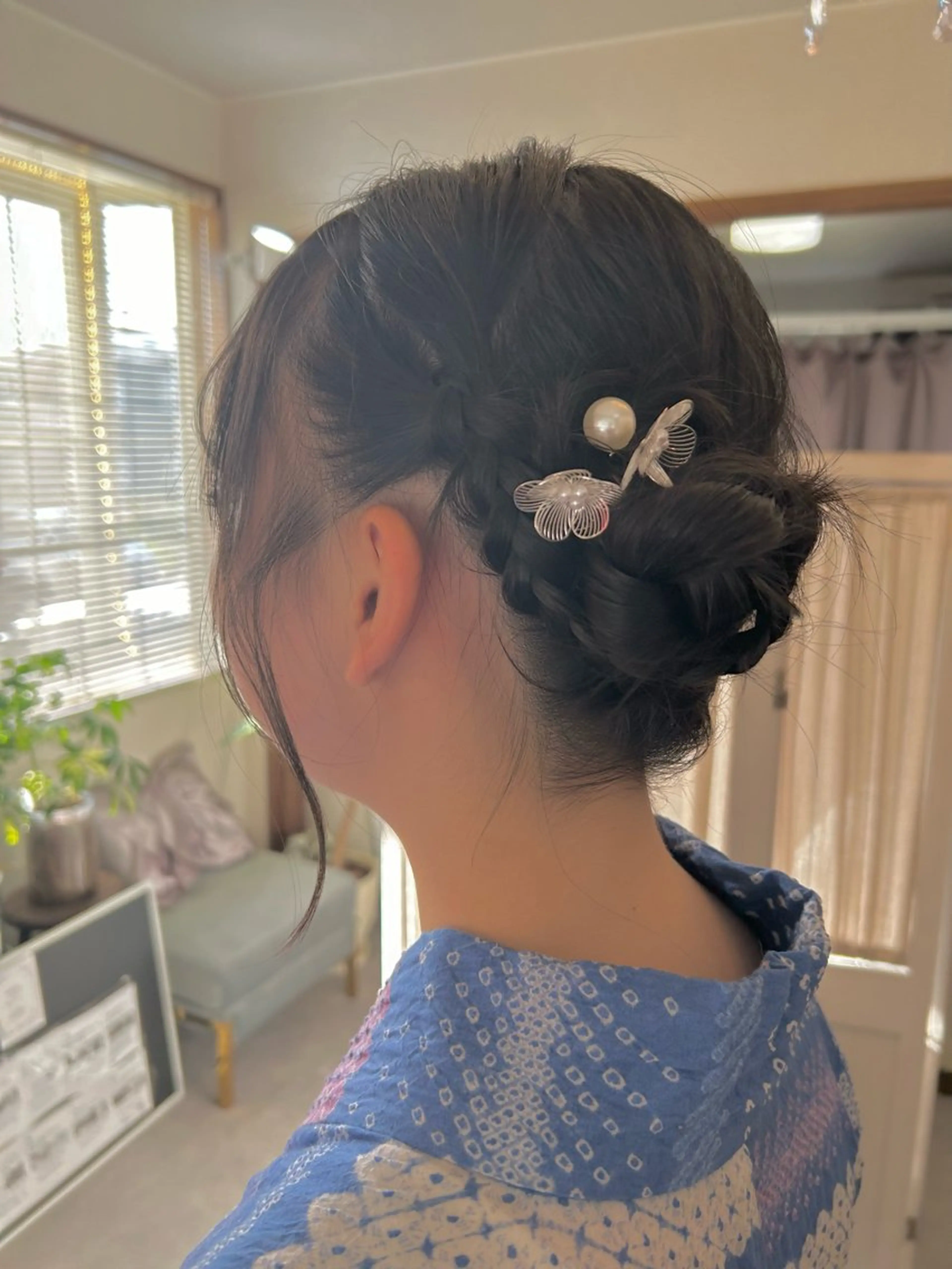 ミディアム お団子ヘア 北本 美幸のヘアスタイル