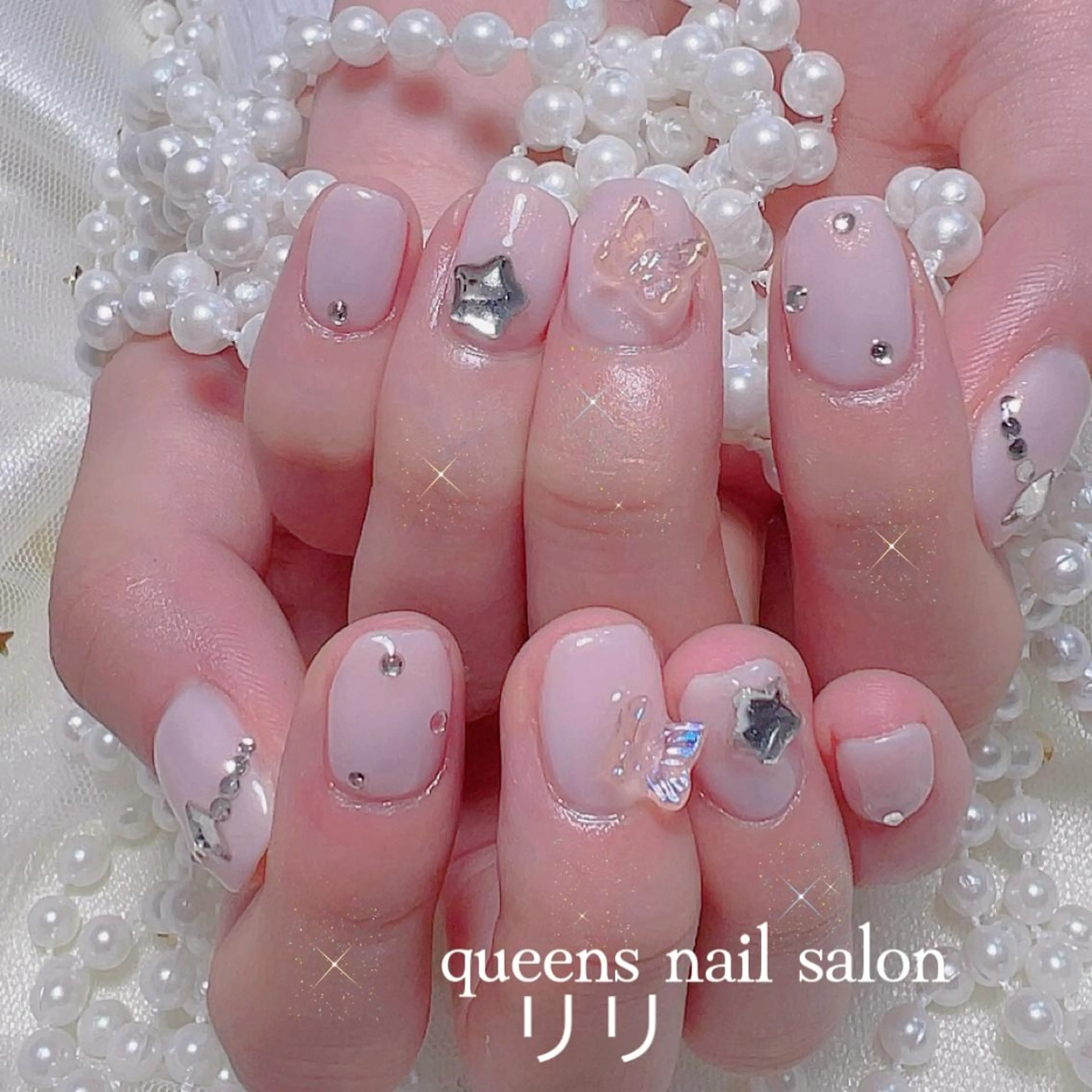 ネイル queensnail 🧸mikaのネイルデザイン