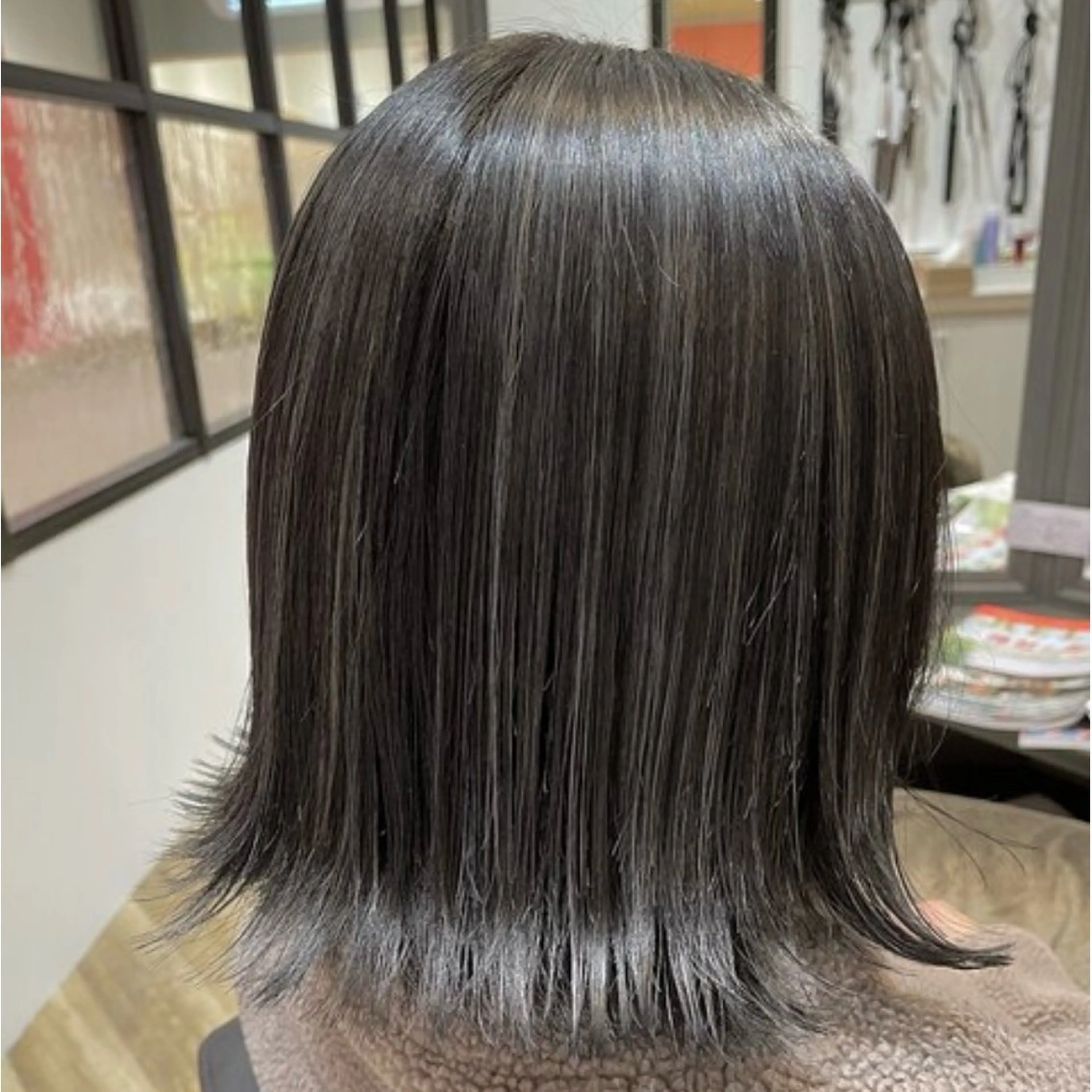 ミディアム ハイライト 《ショートモデル》 服部未夢のヘアスタイル