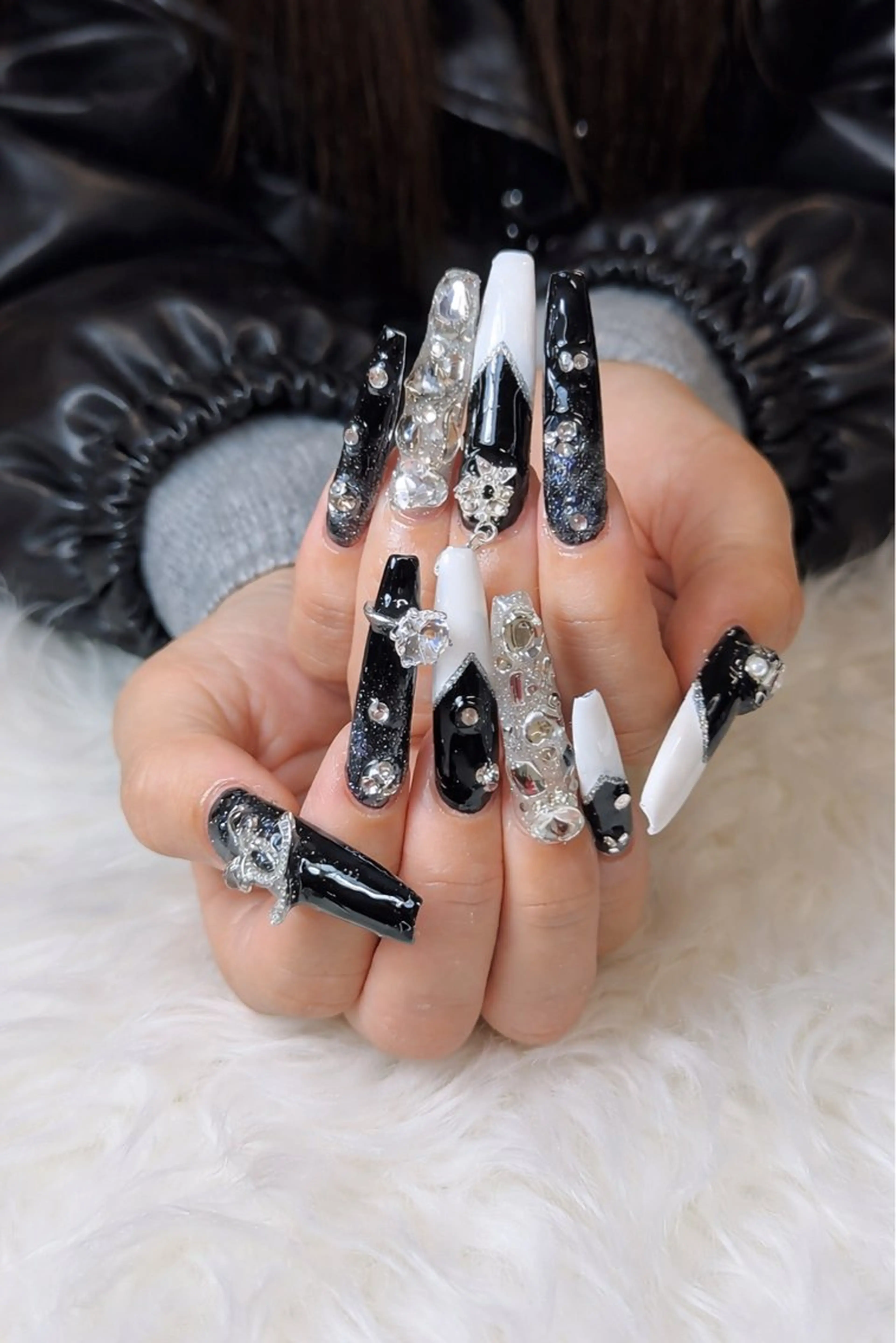 ネイル チークネイル フットネイル フレンチネイル グラデーション 韓国ネイル YUKI NAILのネイルデザイン