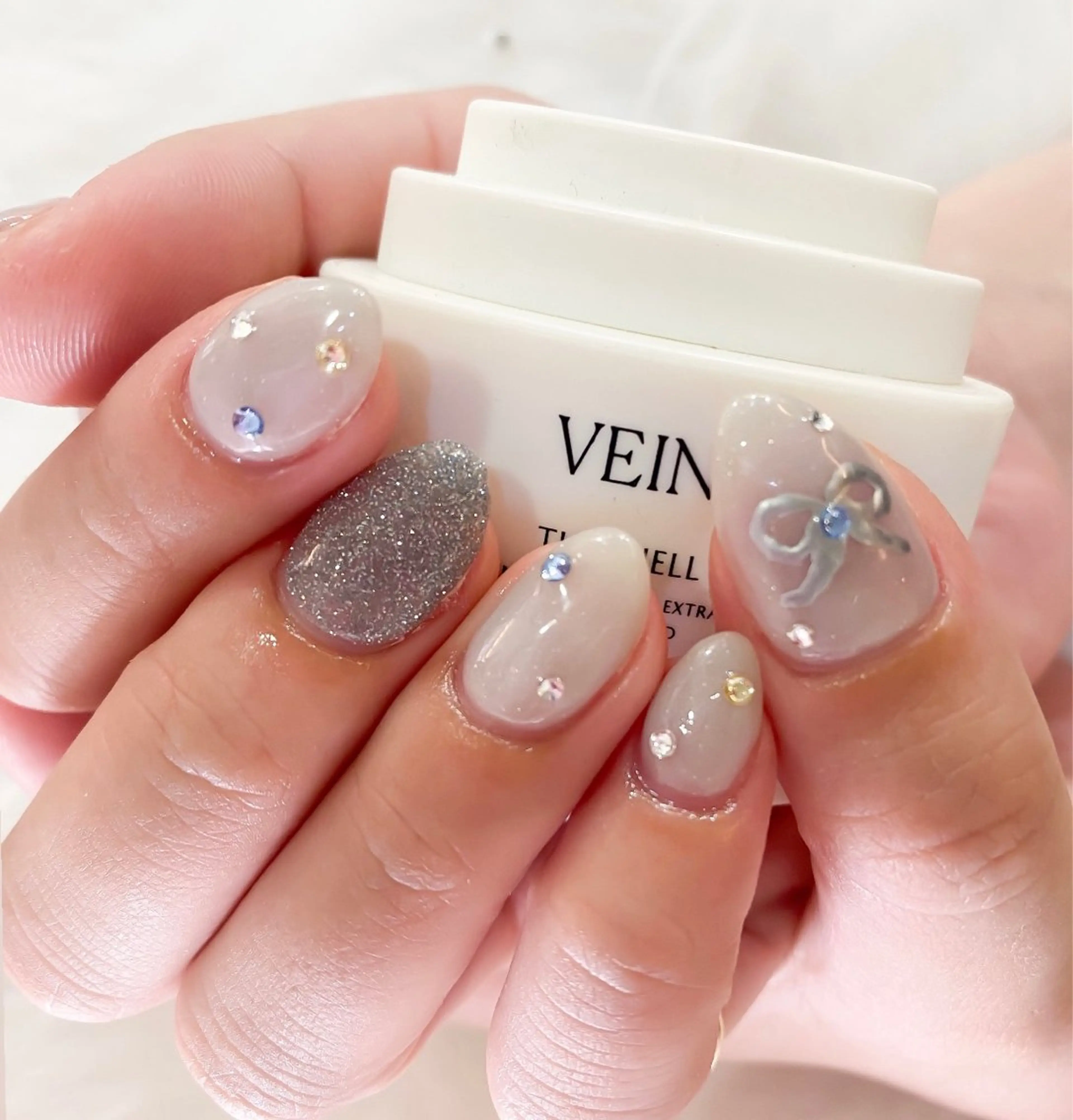 りぼんネイル🎀オフ含の写真