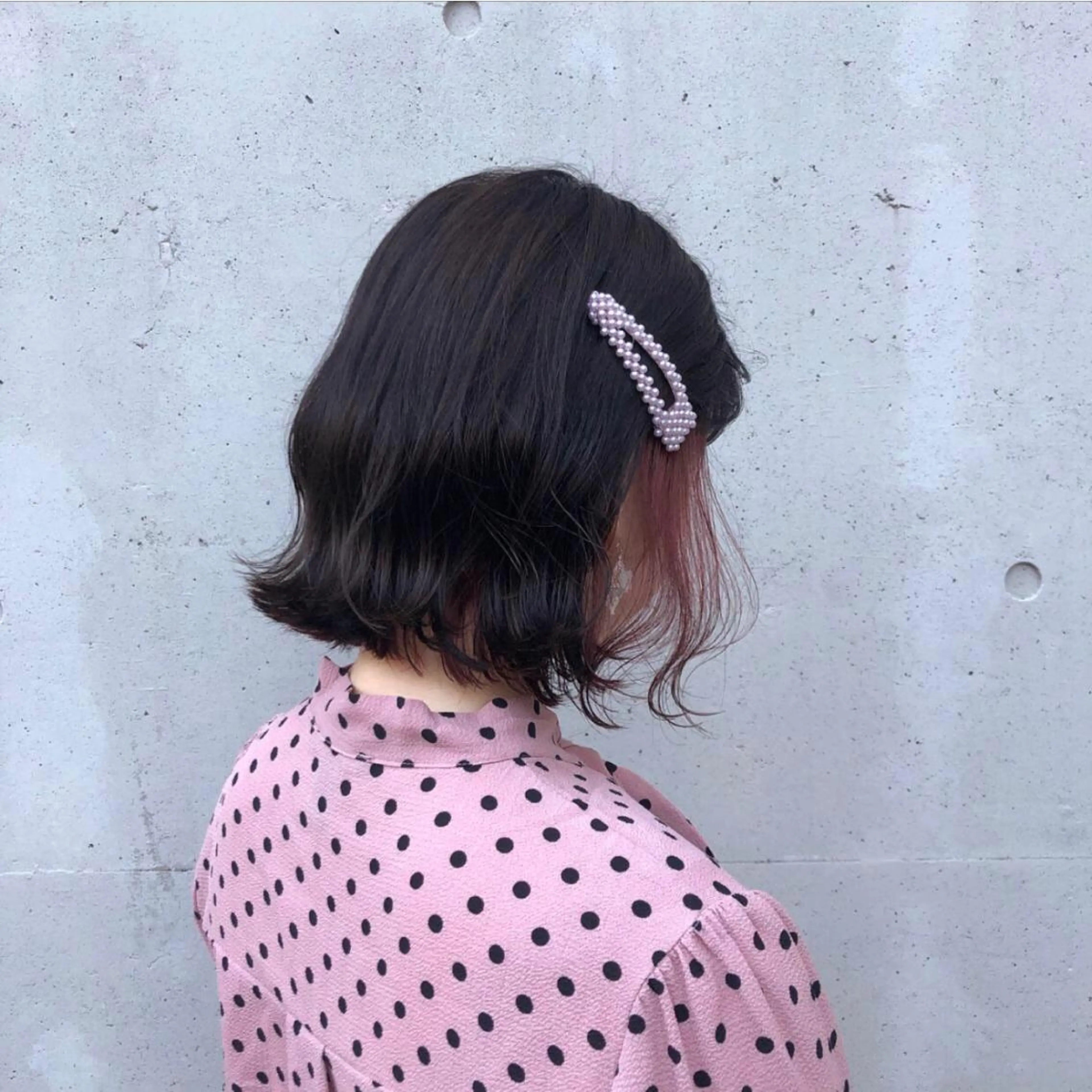 ミディアム カラー ヘアアレンジ 切りっぱなしボブ ピンクカラー ボブ カット ヘアカラー トリートメント 酸性縮毛矯正🧴韓国 レイヤー/髪質改善のヘアスタイル