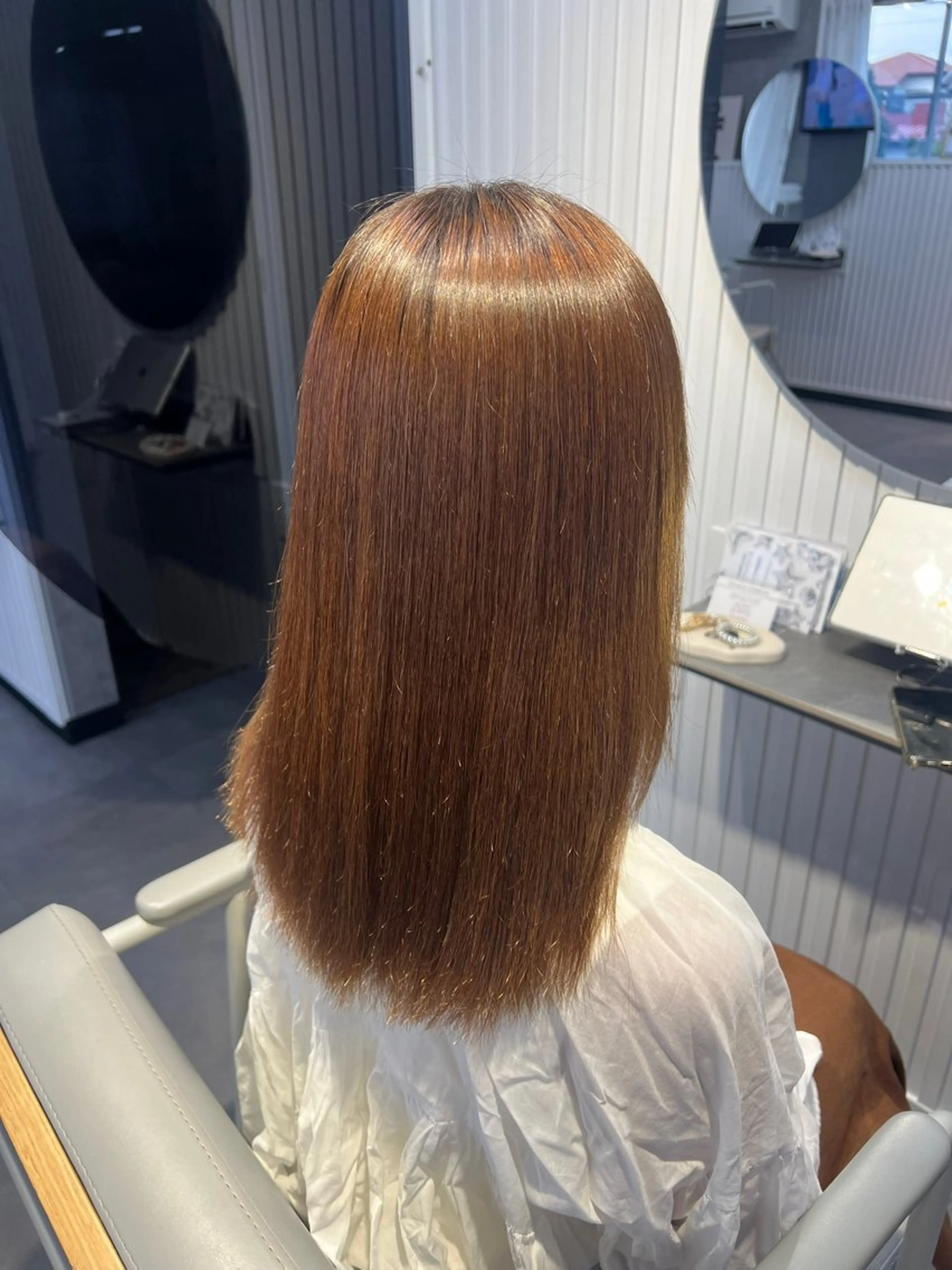 ロング 縮毛矯正 本間 絵理奈‎のヘアスタイル