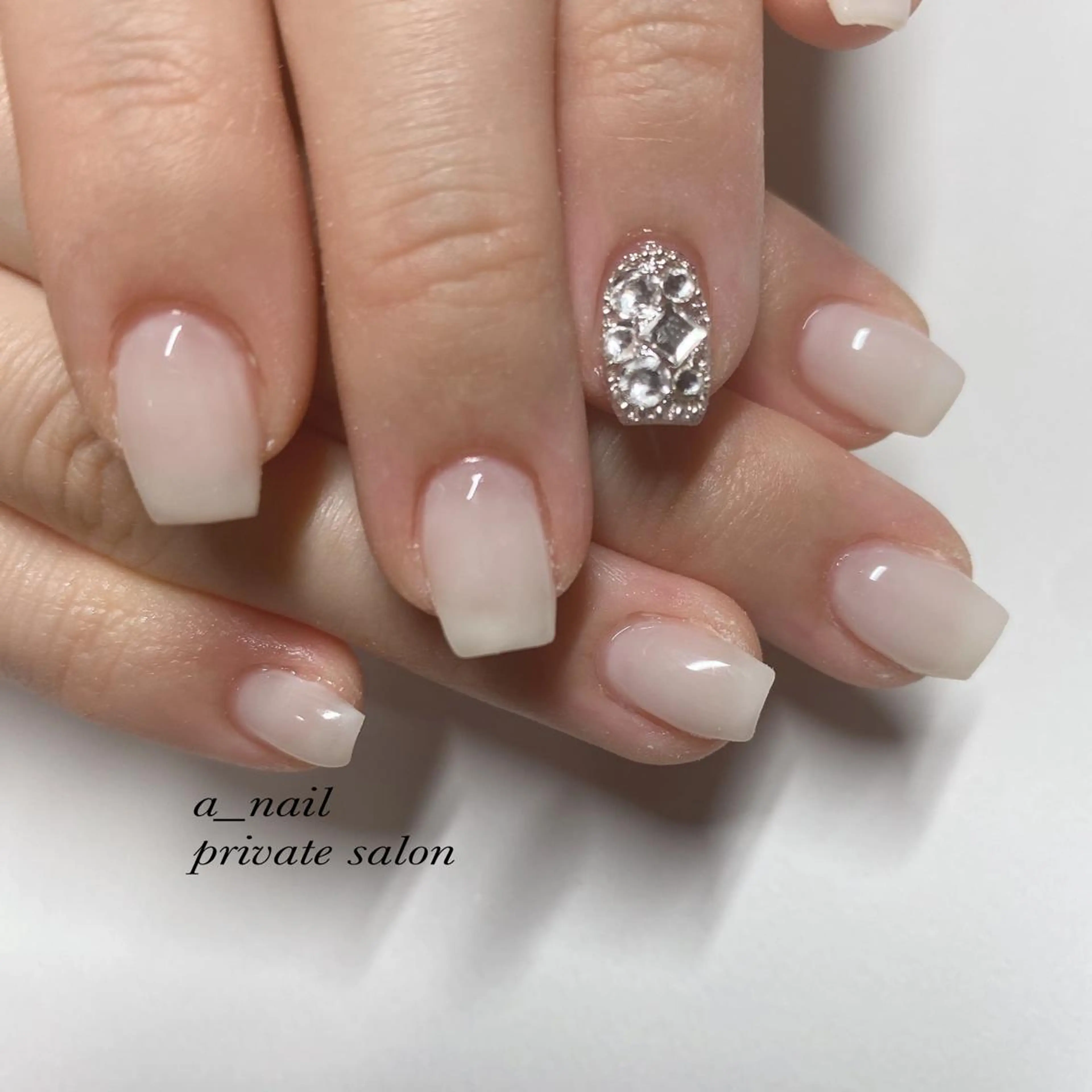 ネイル アニマル柄 フレンチネイル ジェルネイル 氷ネイル・うるうるネイル レース 菅 恵奈のネイルデザイン