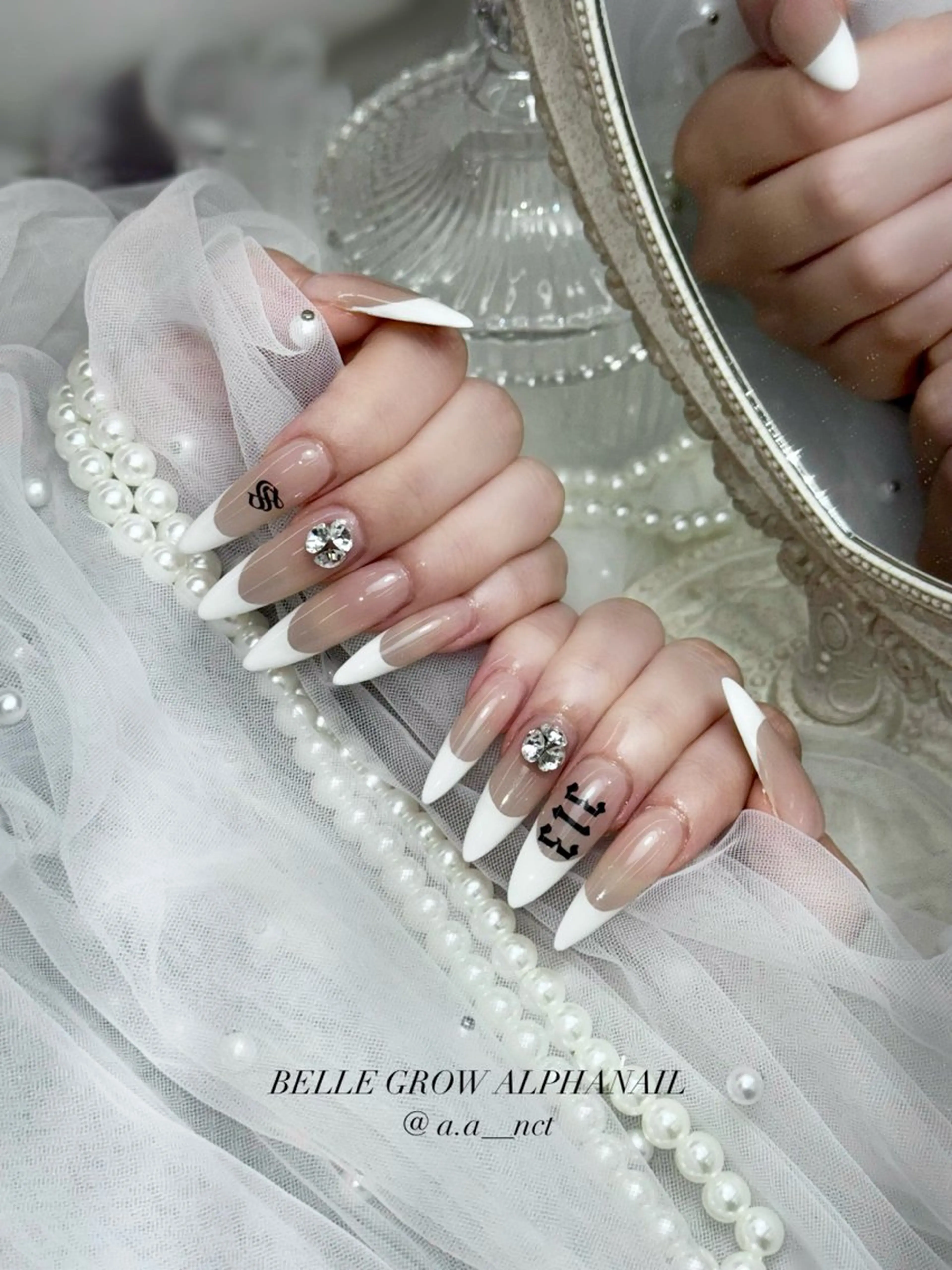 ネイル フレンチネイル ハンドネイル ALPHA. Aya‪no𝜗𝜚のネイルデザイン