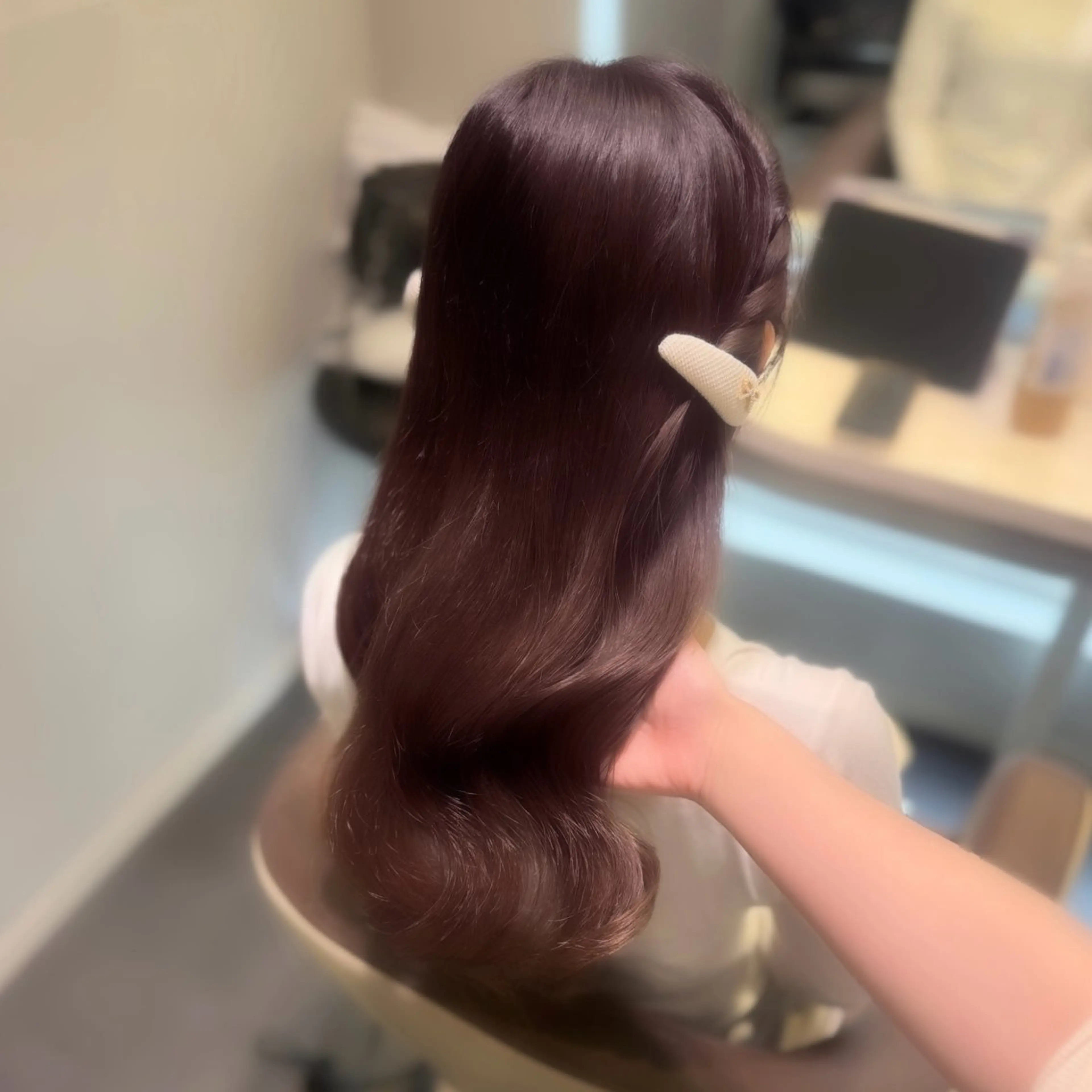 ヘアアレンジ ヘアセット SALOWIN 下北沢所属・女性のための美容師/ 下北沢/ヨシダモモカのヘアスタイル
