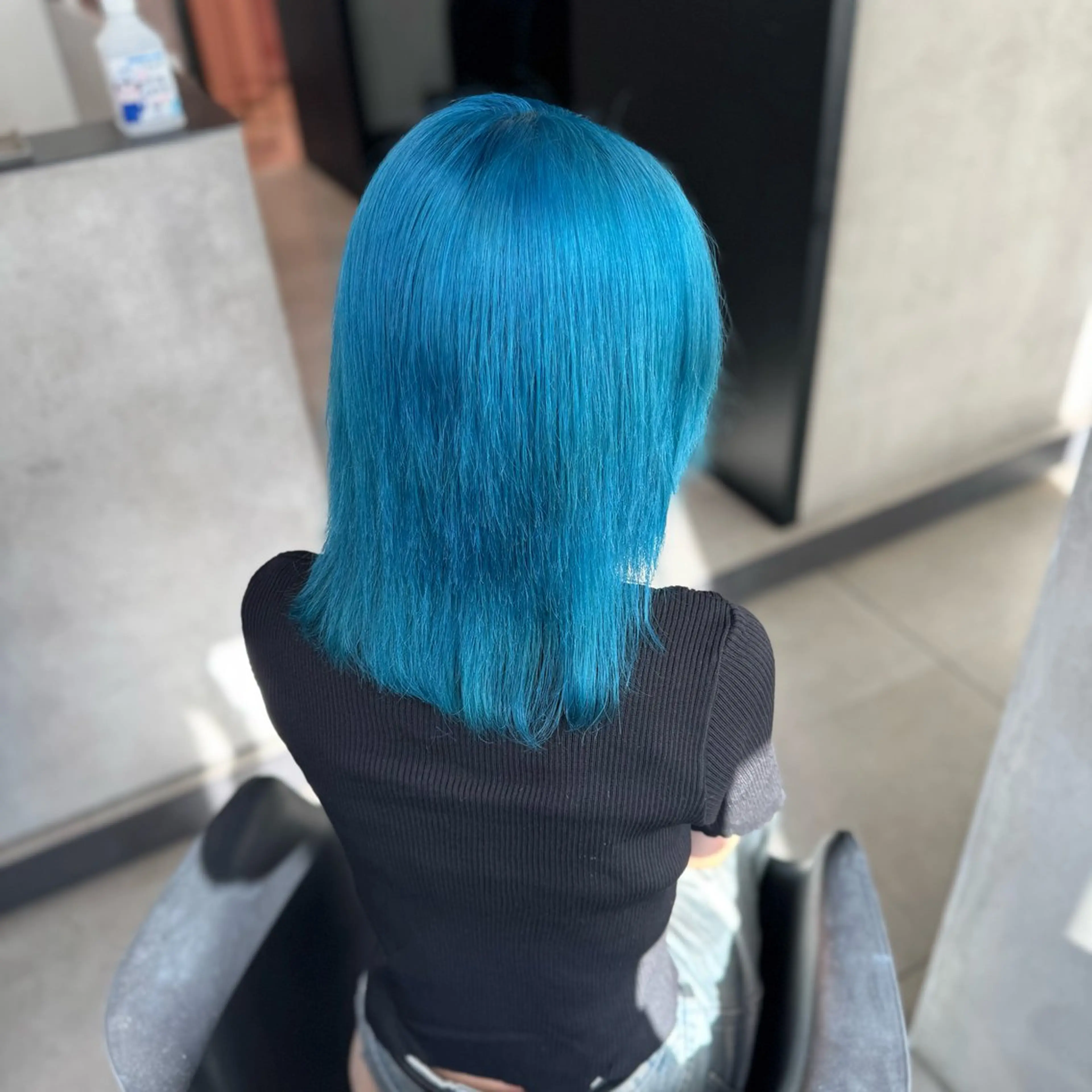 ミディアム カラー ブリーチ ブルーカラー ヘアカラー 大阪 梅田/ ハイトーン/エクステのヘアスタイル
