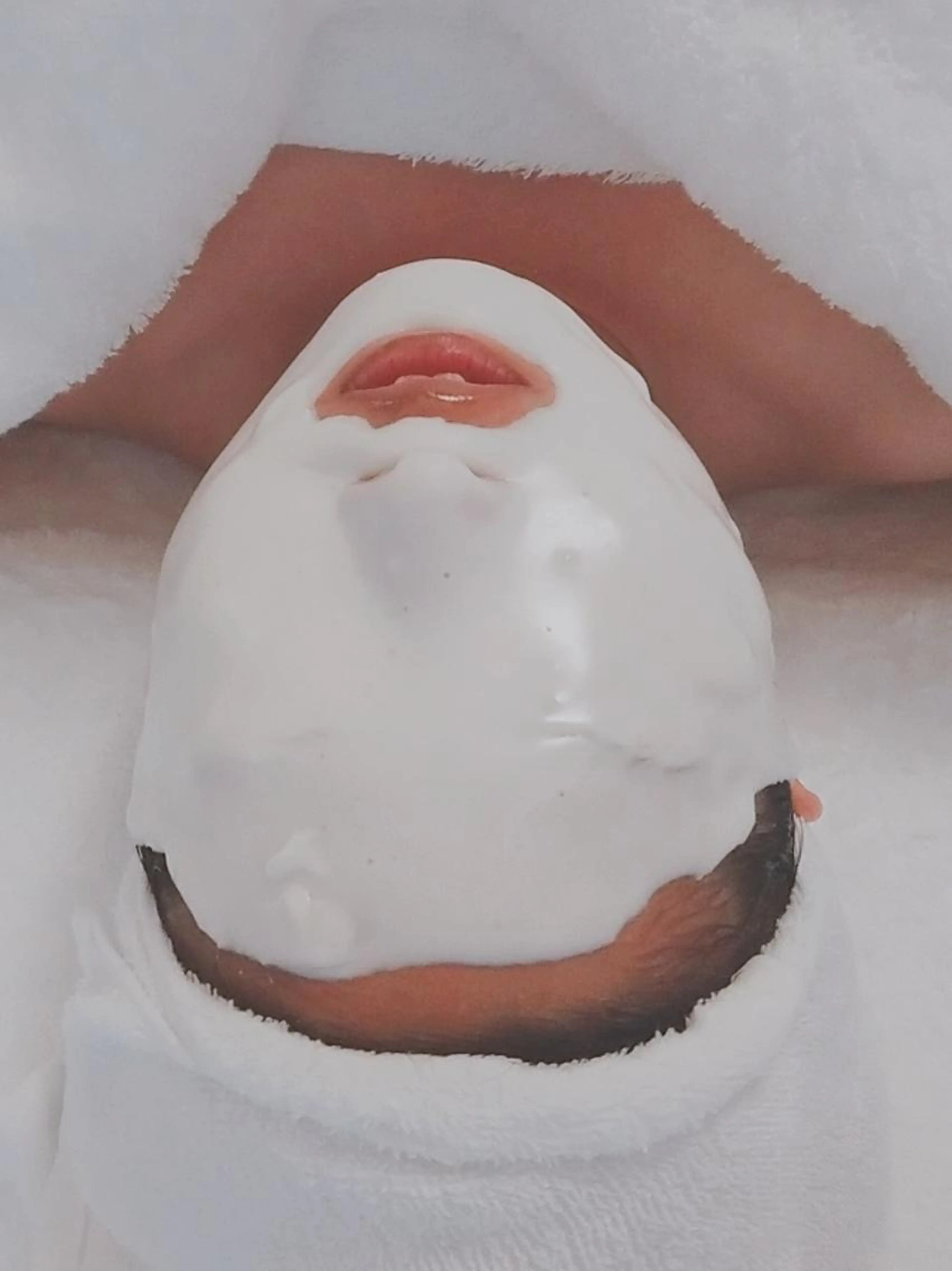 フェイシャル+デコルテ肩+美白パックの写真