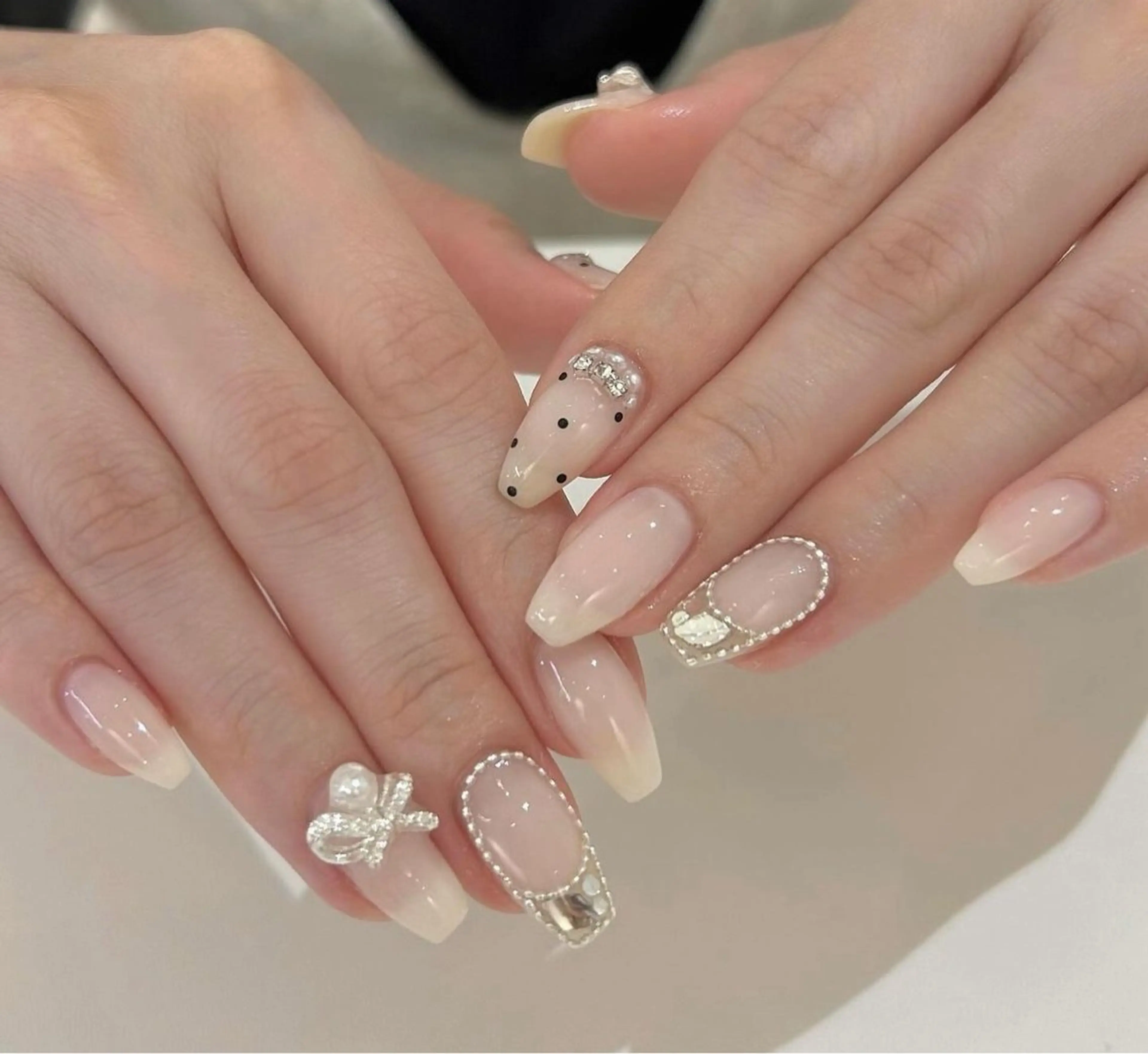 ネイル HIN NAILのネイルデザイン