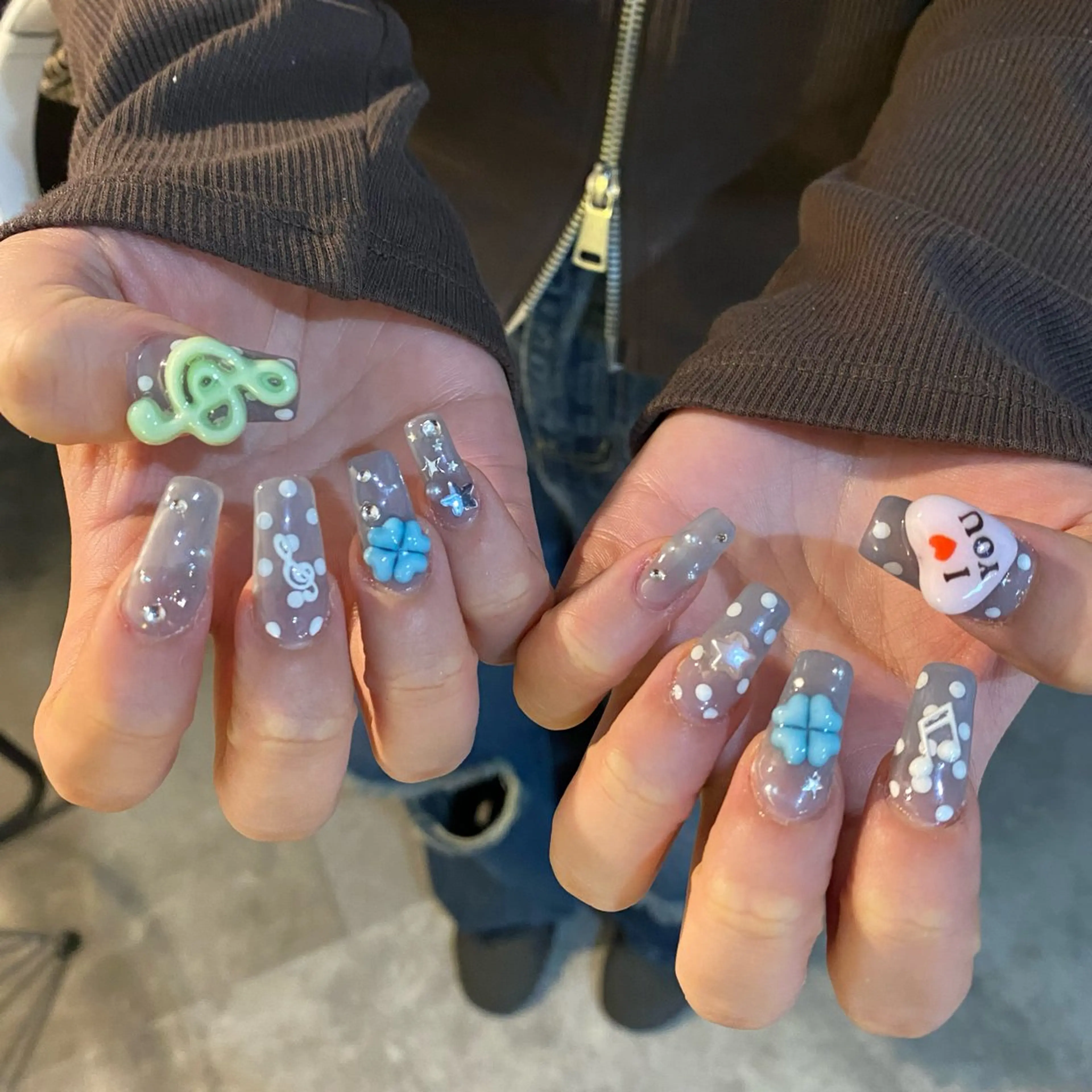 ネイル mizuho .oのネイルデザイン