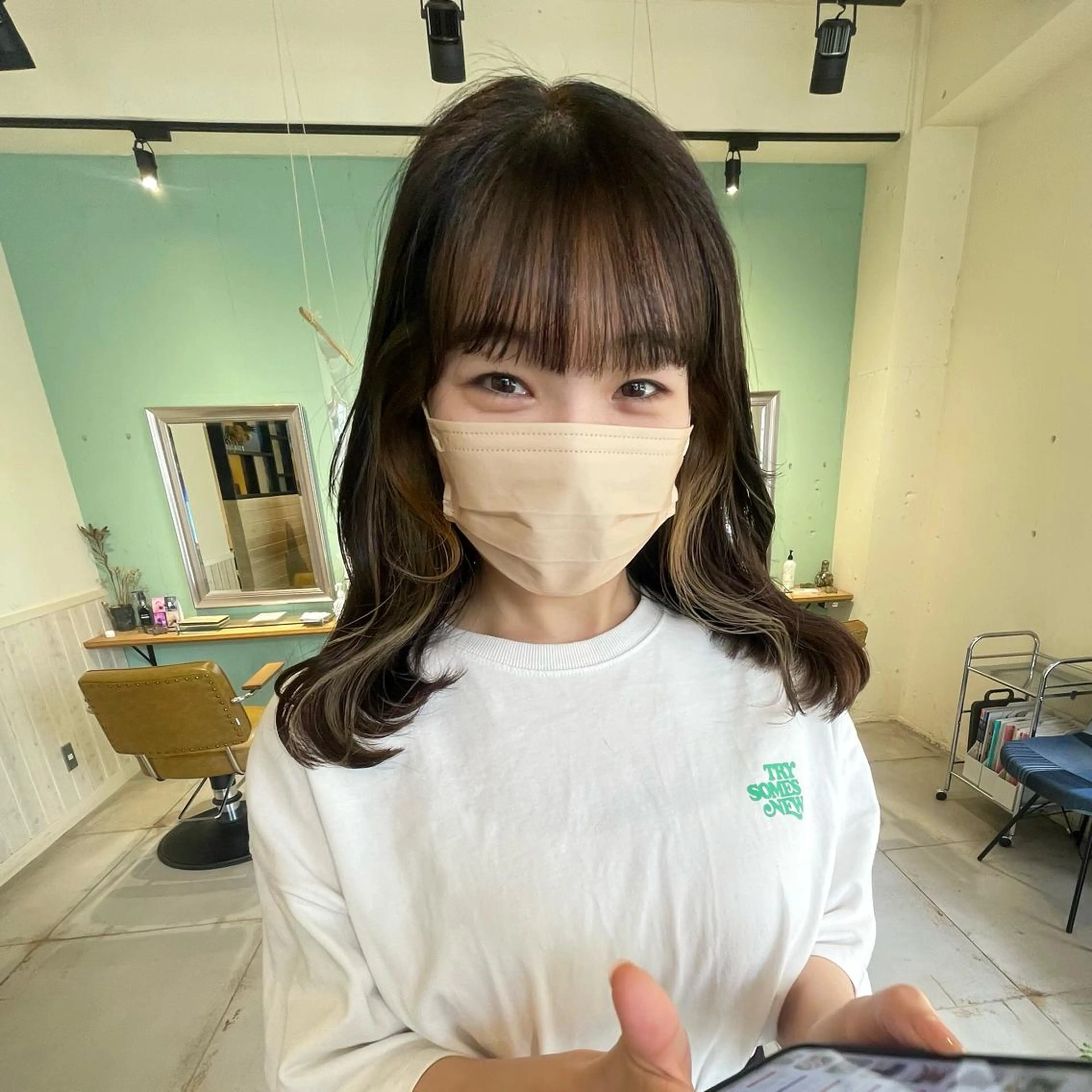 セミロング カラー スナコザワ レナのヘアスタイル