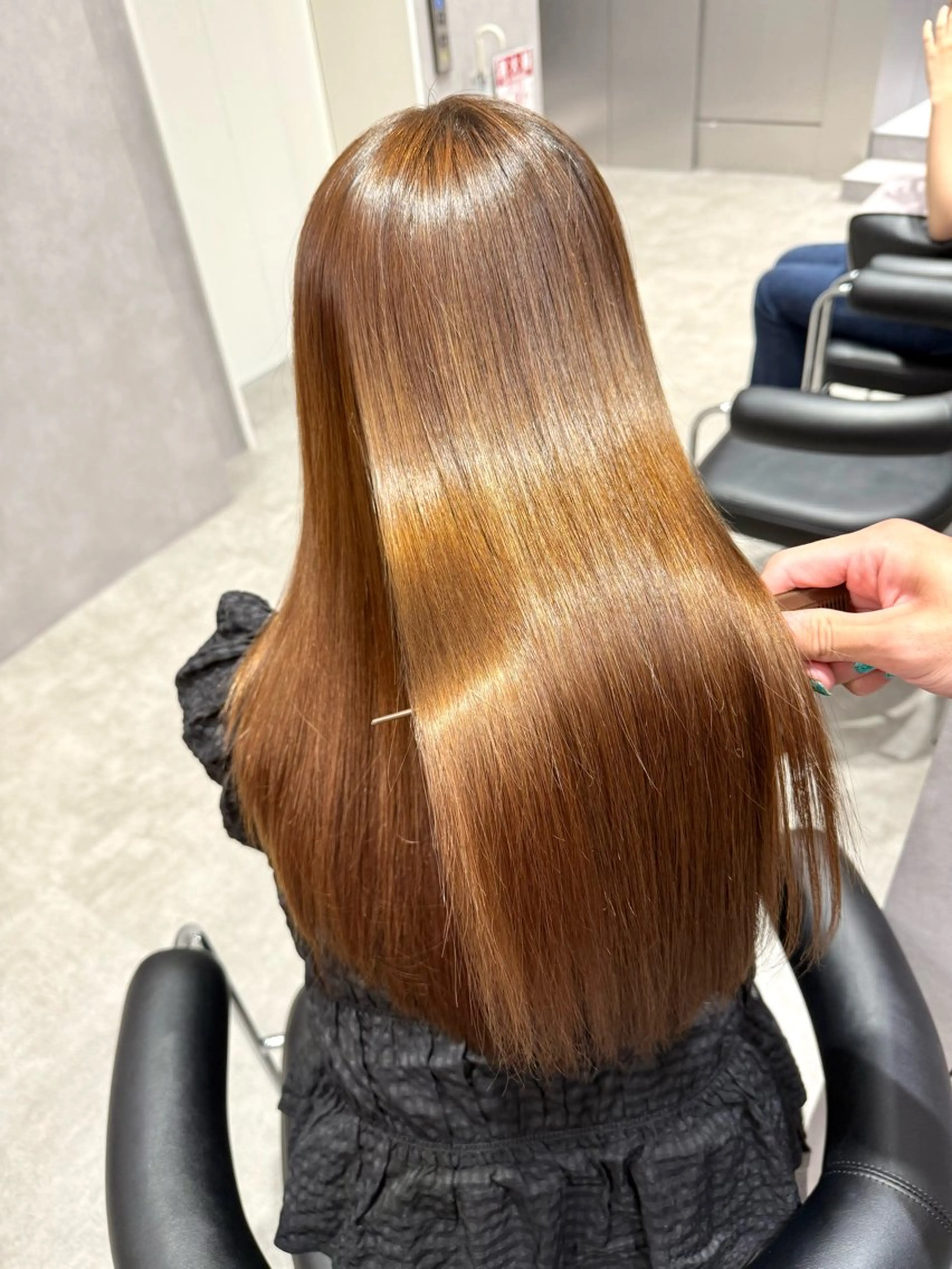 ロング カラー パーマ ヘアアレンジ 髪質改善 縮毛矯正 トリートメント ストレートパーマ カット 縮毛矯正 トリートメント 縮毛矯正/髪質改善/ ブリーチ毛/木元渓太のヘアスタイル