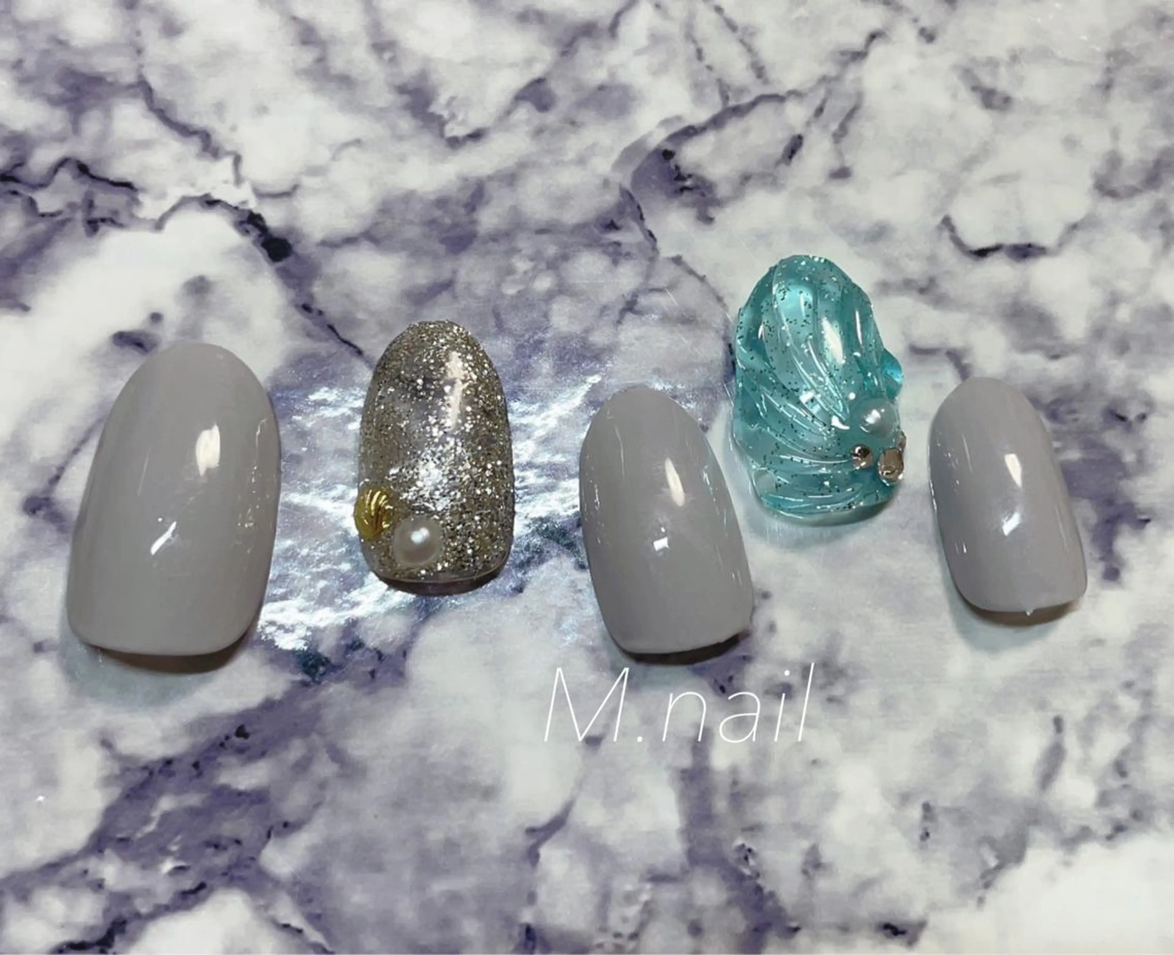 ミディアム ハンドネイル 島村 真由紀のネイルデザイン