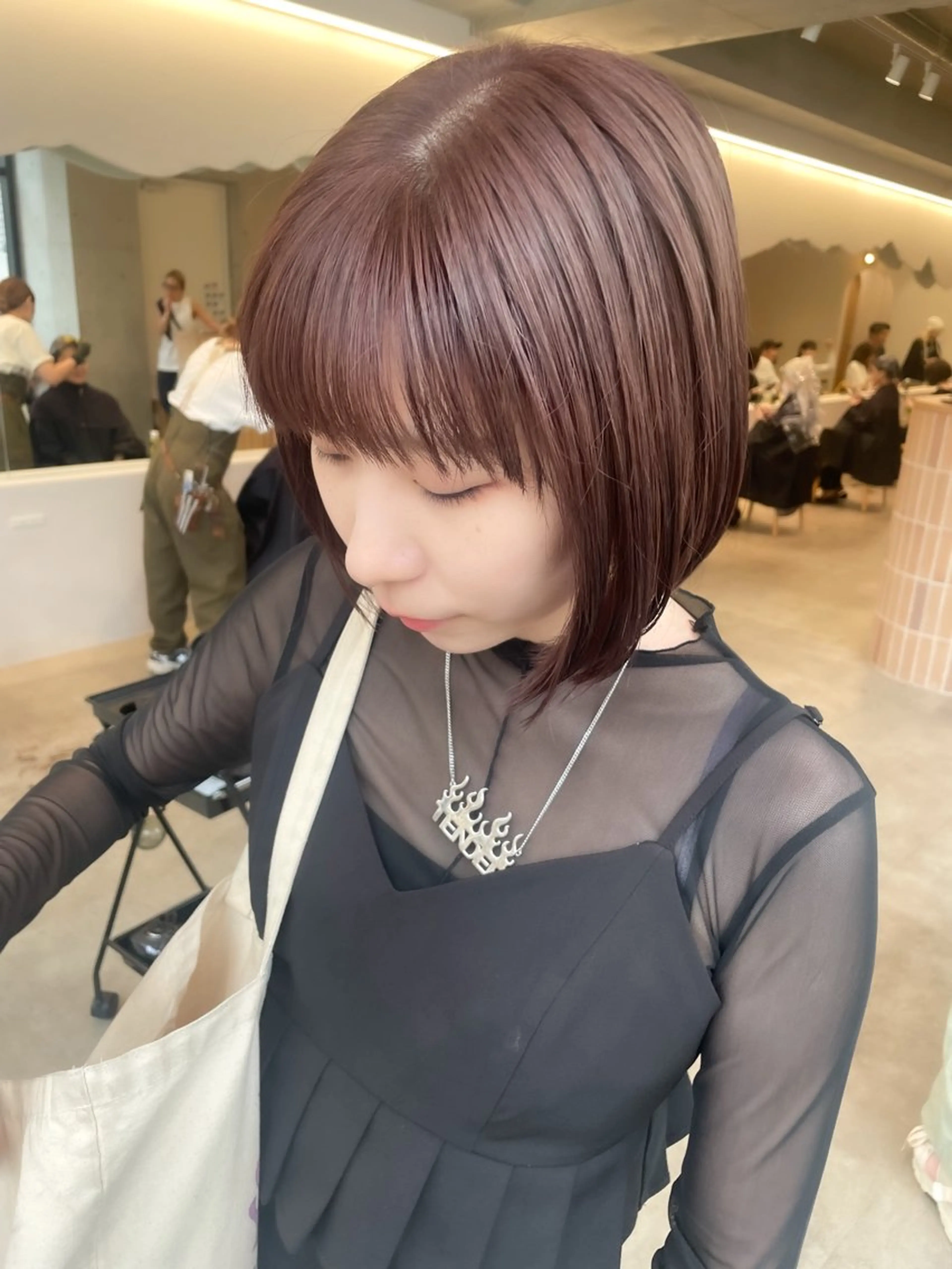 ショート カラー ヘアアレンジ ミニボブ/ブリーチ 🌈MISATOのヘアスタイル