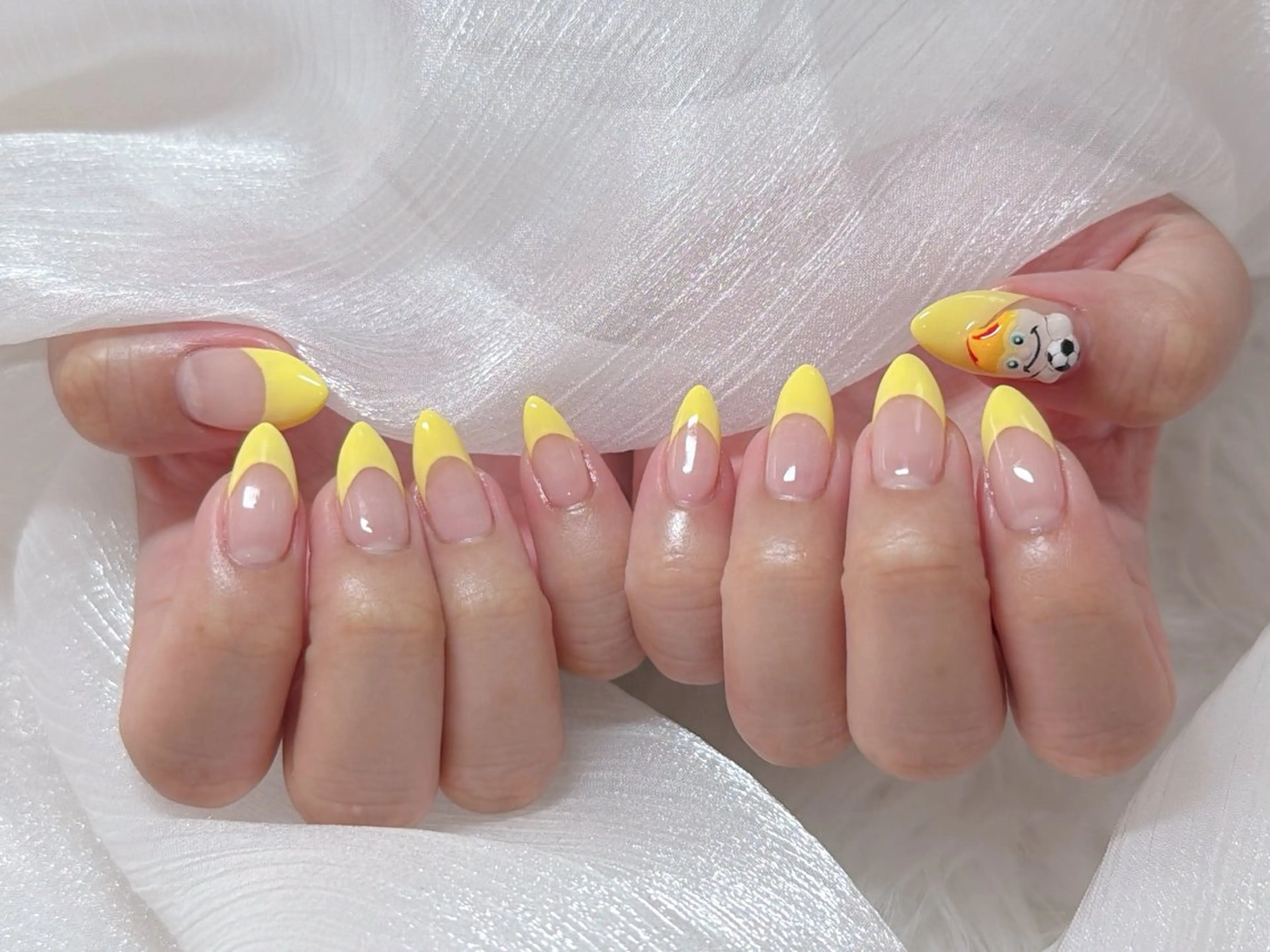 ネイル ハンドネイル Moon's🌙🪄 Shioriのネイルデザイン