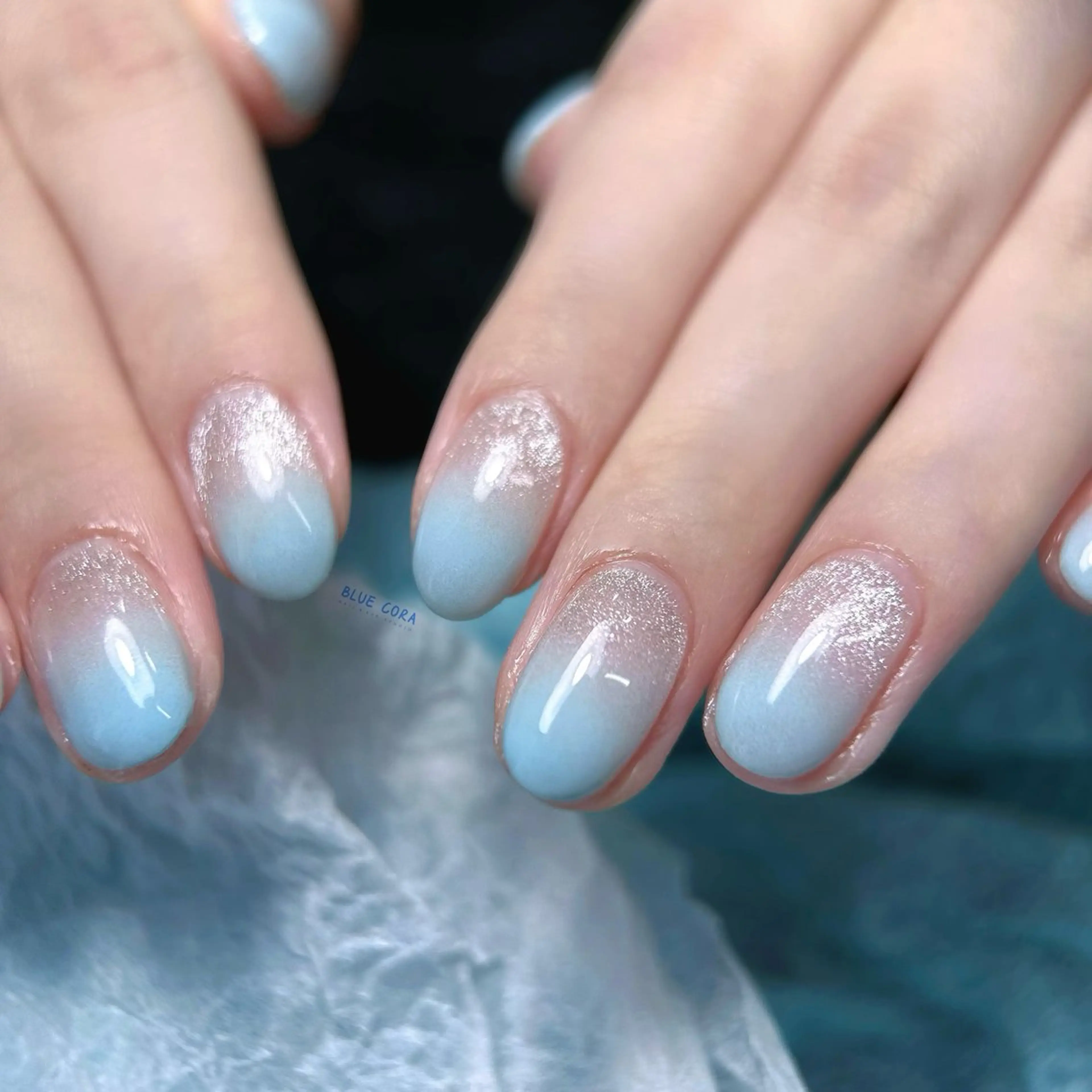 ネイル グラデーション ハンドネイル BLUE CORAのネイルデザイン