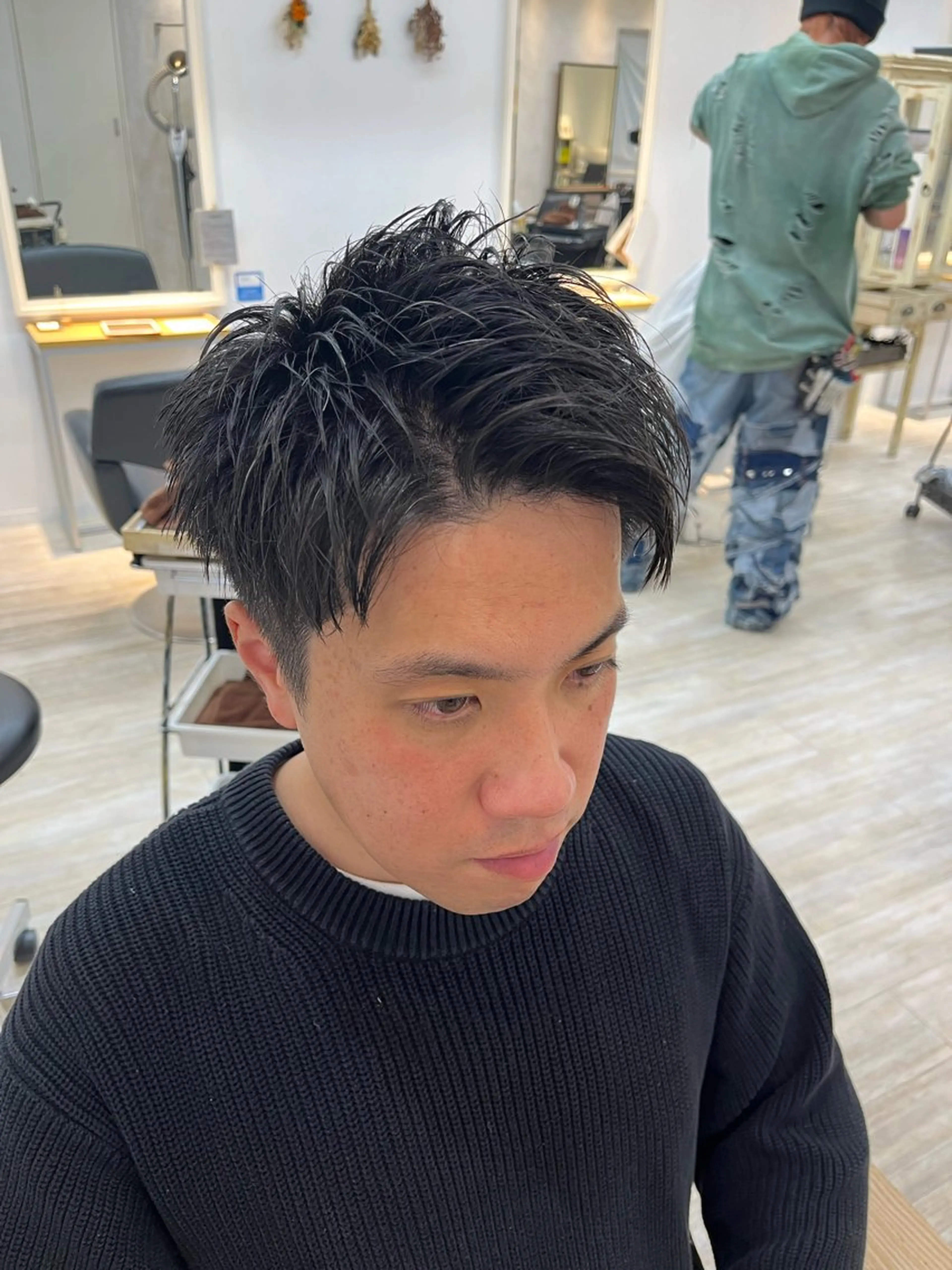 ショート メンズ アップバング 嵯峨 大地／パーマ／ ハード系／特殊系のヘアスタイル