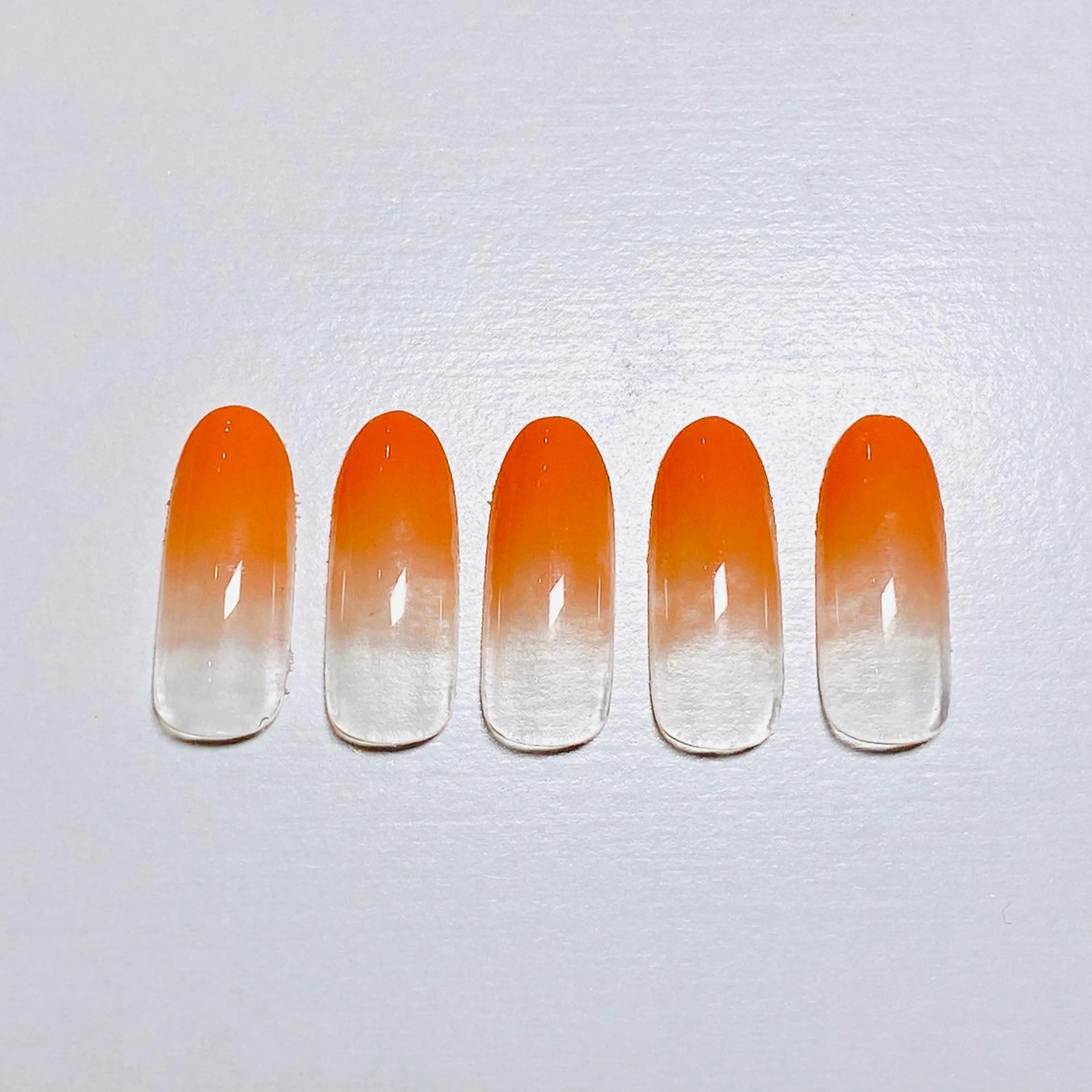 ネイル シンプルネイル EMTY所属・丸山 智香のネイルデザイン