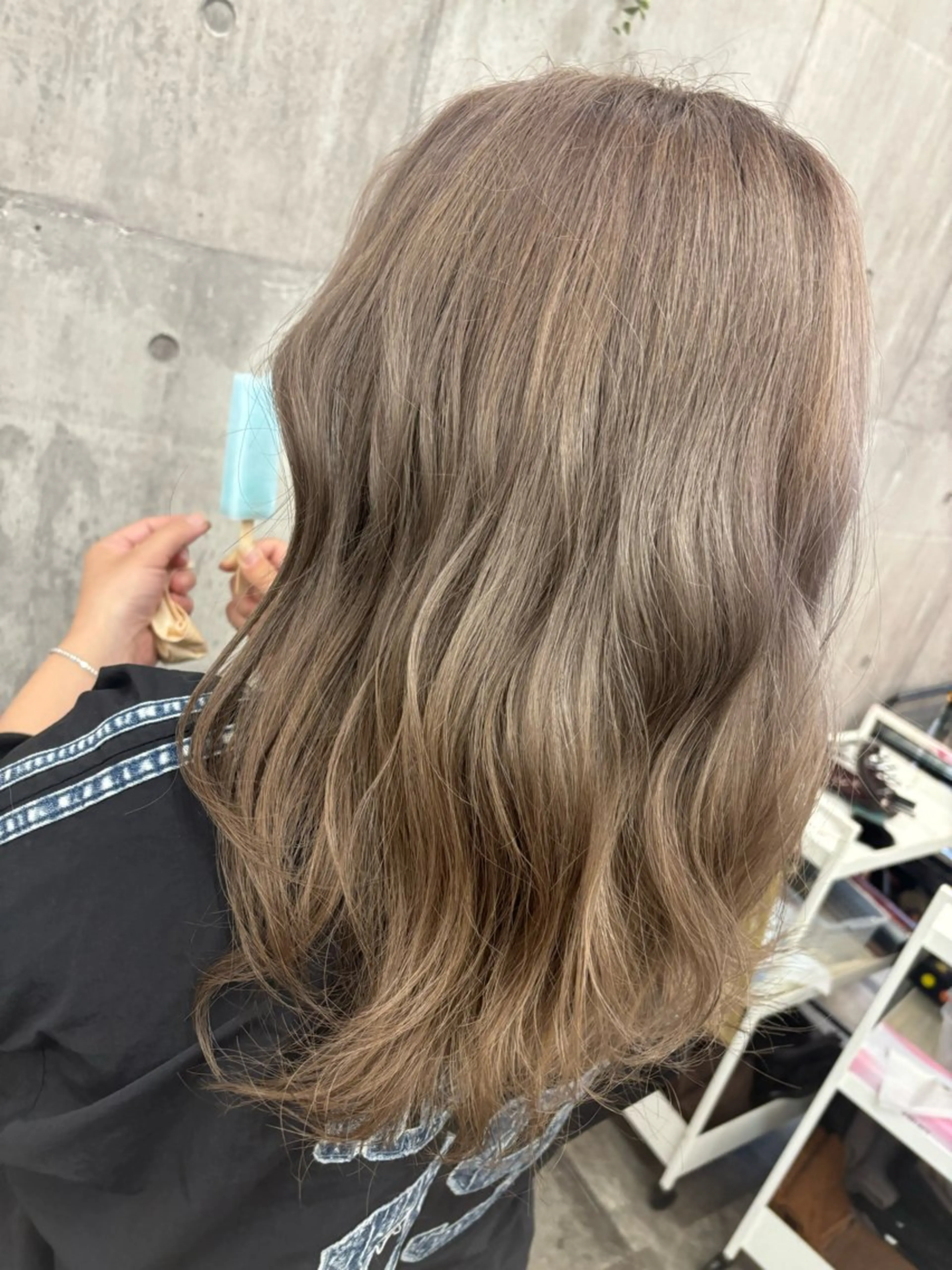 セミロング カット ヘアカラー 田中 沙也香のヘアスタイル