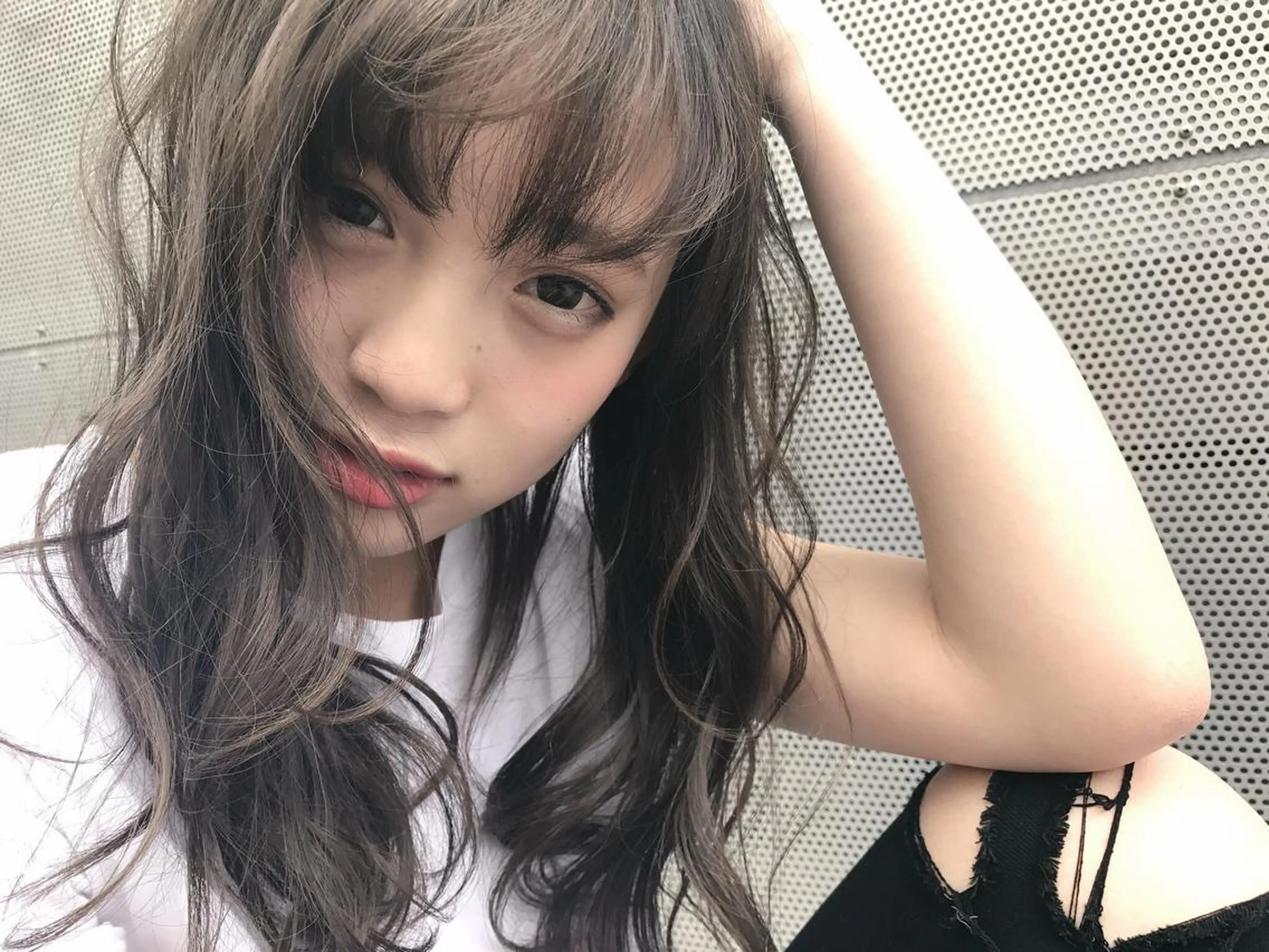 ロング カラー アッシュ ブリーチ バイオレットカラー ホワイトアッシュ エクステ（レミー毛） NINEのヘアスタイル