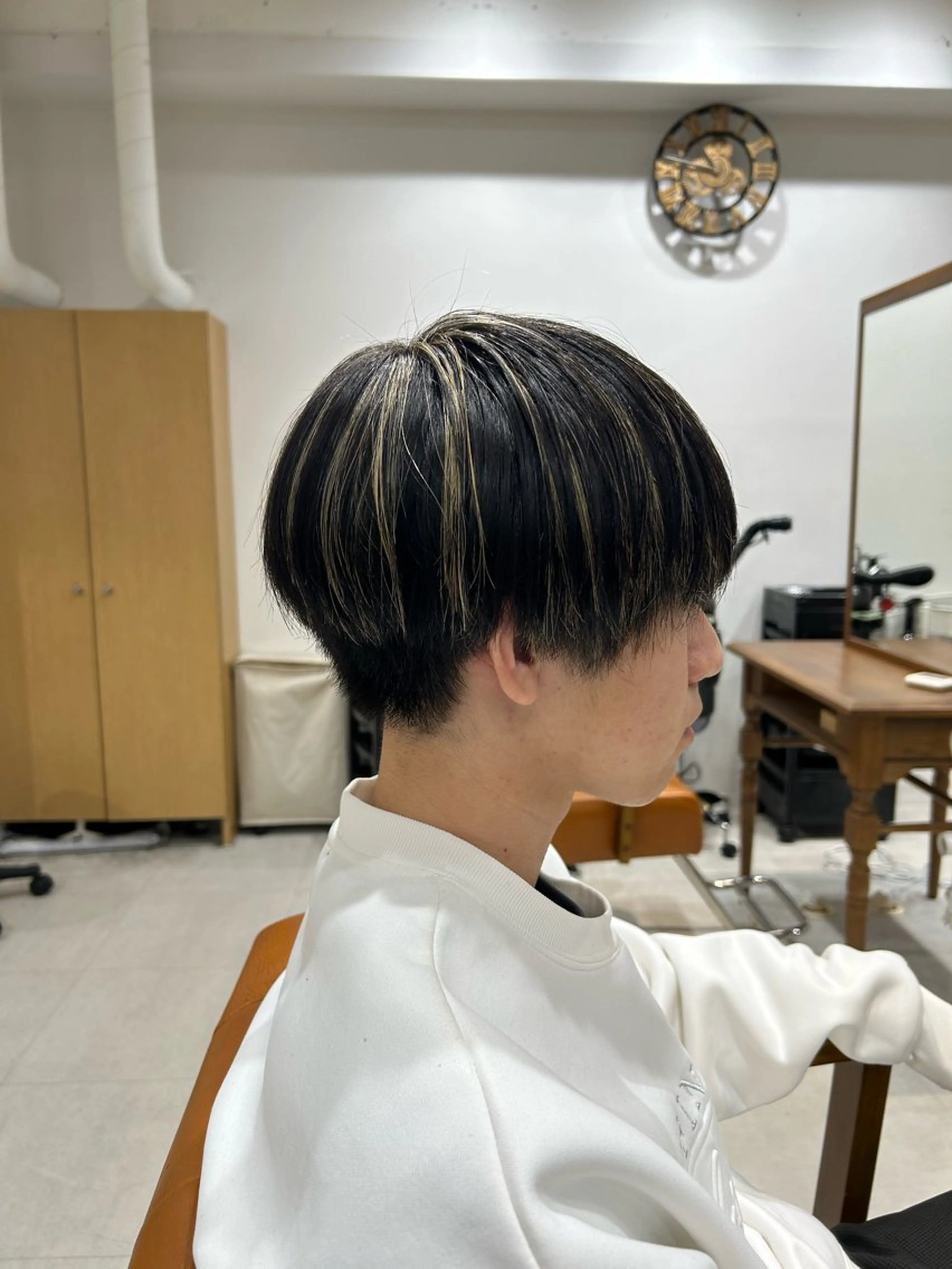 カラー メンズ 山﨑 燦人のヘアスタイル