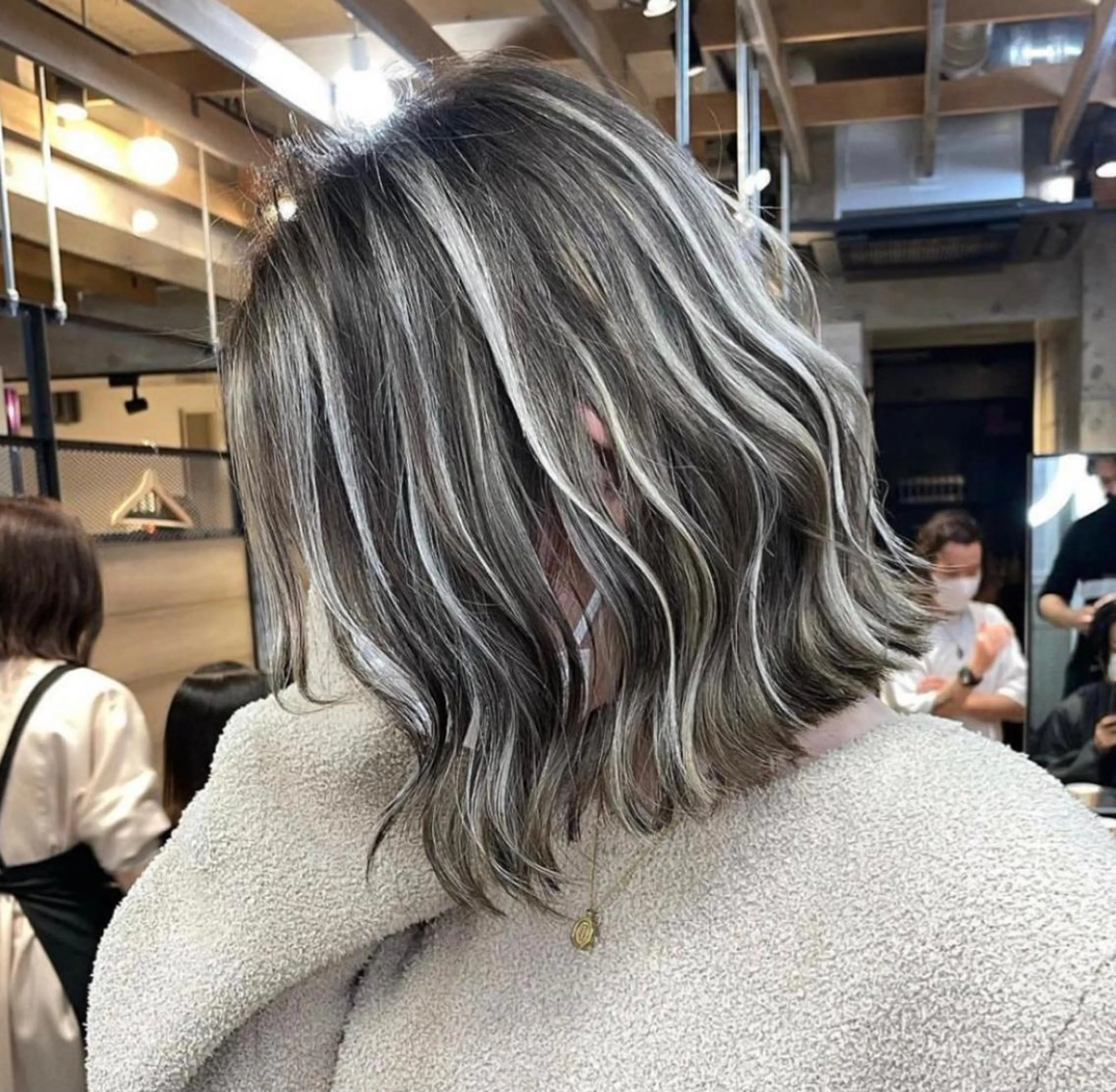 ショート カラー ヘアカラー トリートメント 新宿/韓国風レイヤー 髪質改善/ジャッキーのヘアスタイル