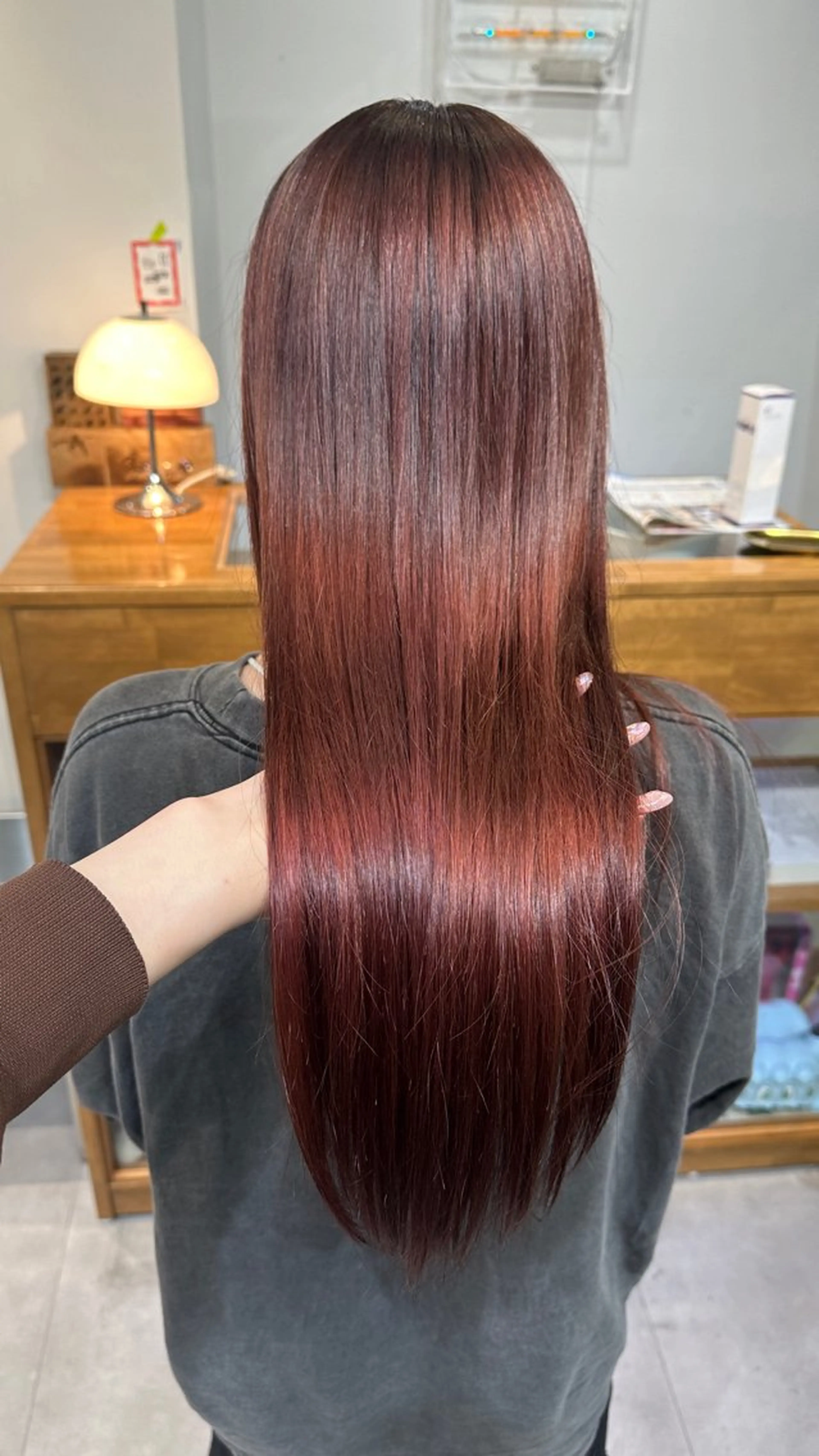 ロング カラー ヘアカラー Y.S.H所属・西野 未桜のヘアスタイル