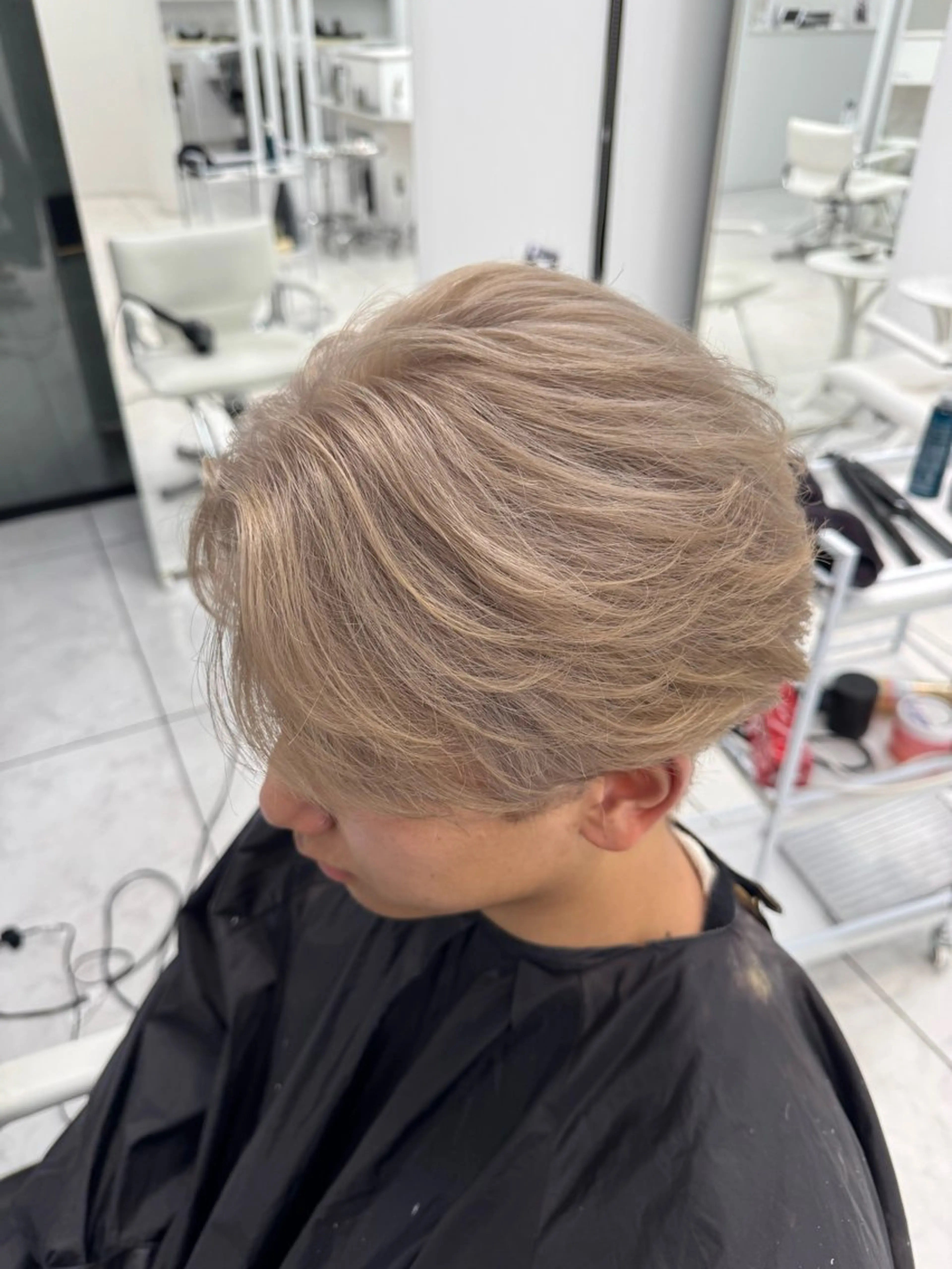 ショート カラー メンズ メンズブリーチ ブリーチ ヘアカラー 🔥メンズ特化美容師 🔥石川大雅のヘアスタイル