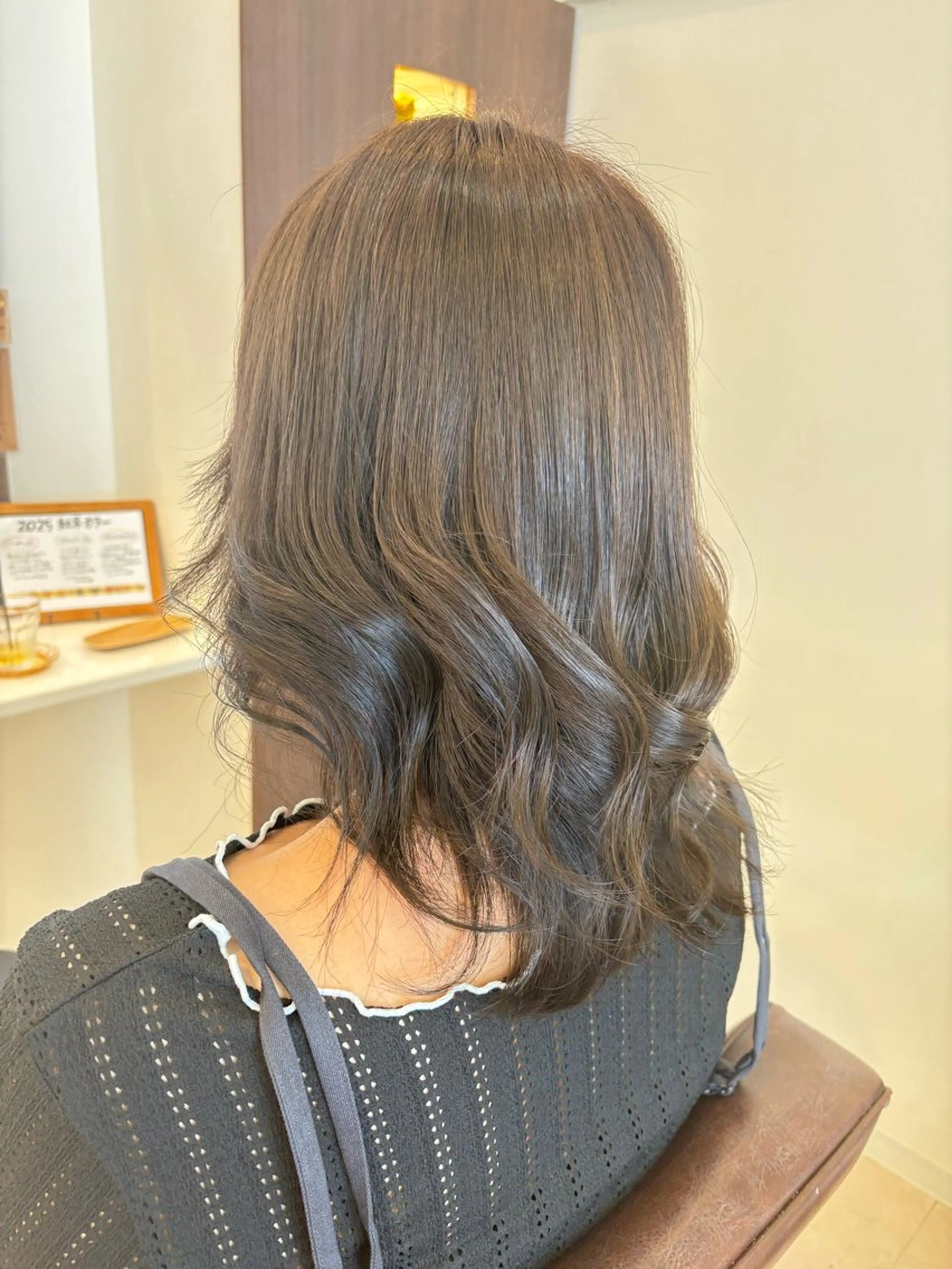 カラー ヘアカラー 山本 詩織のヘアスタイル