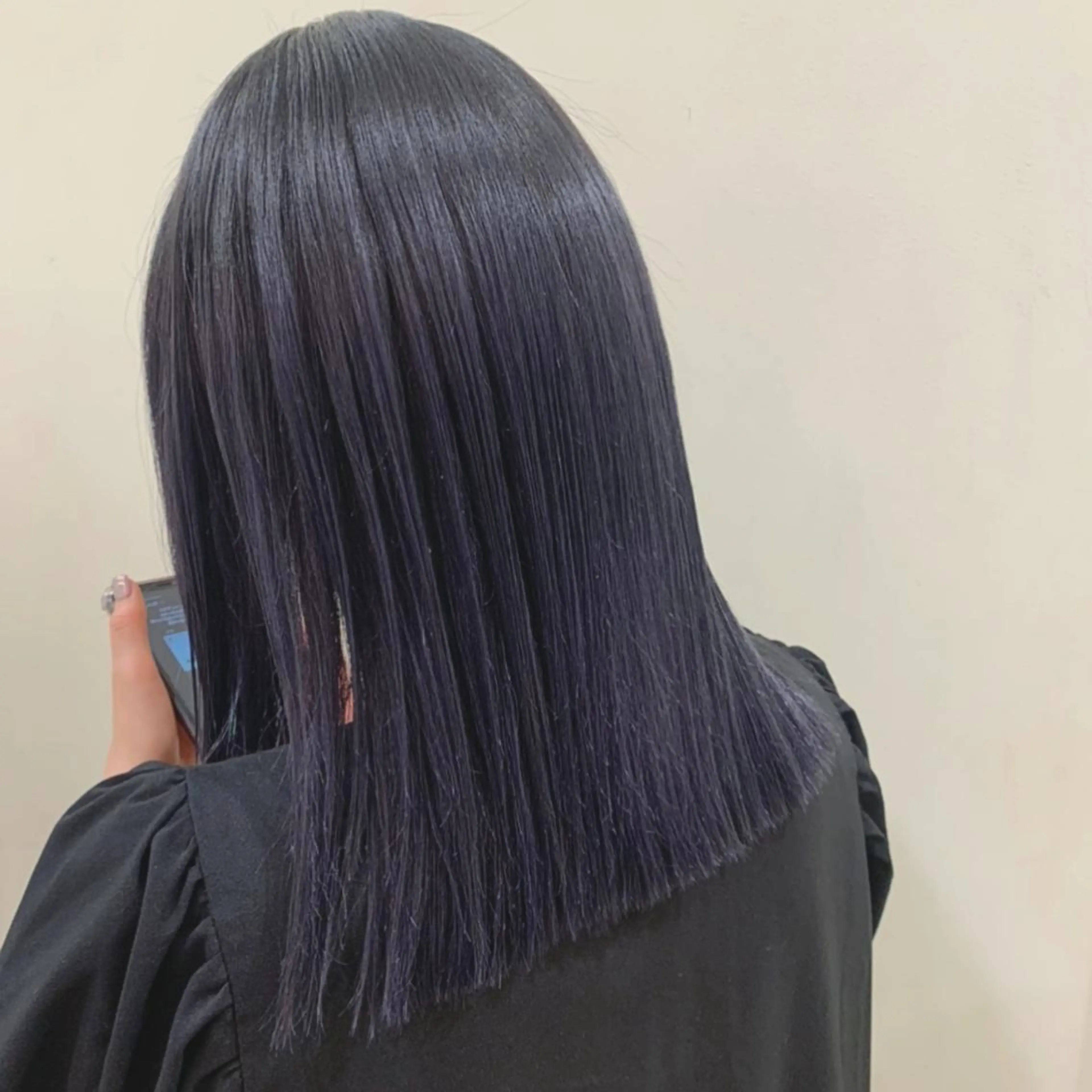 ミディアム カラー カット ヘアカラー トリートメント ぱつっとボブ/ 小野あかねのヘアスタイル