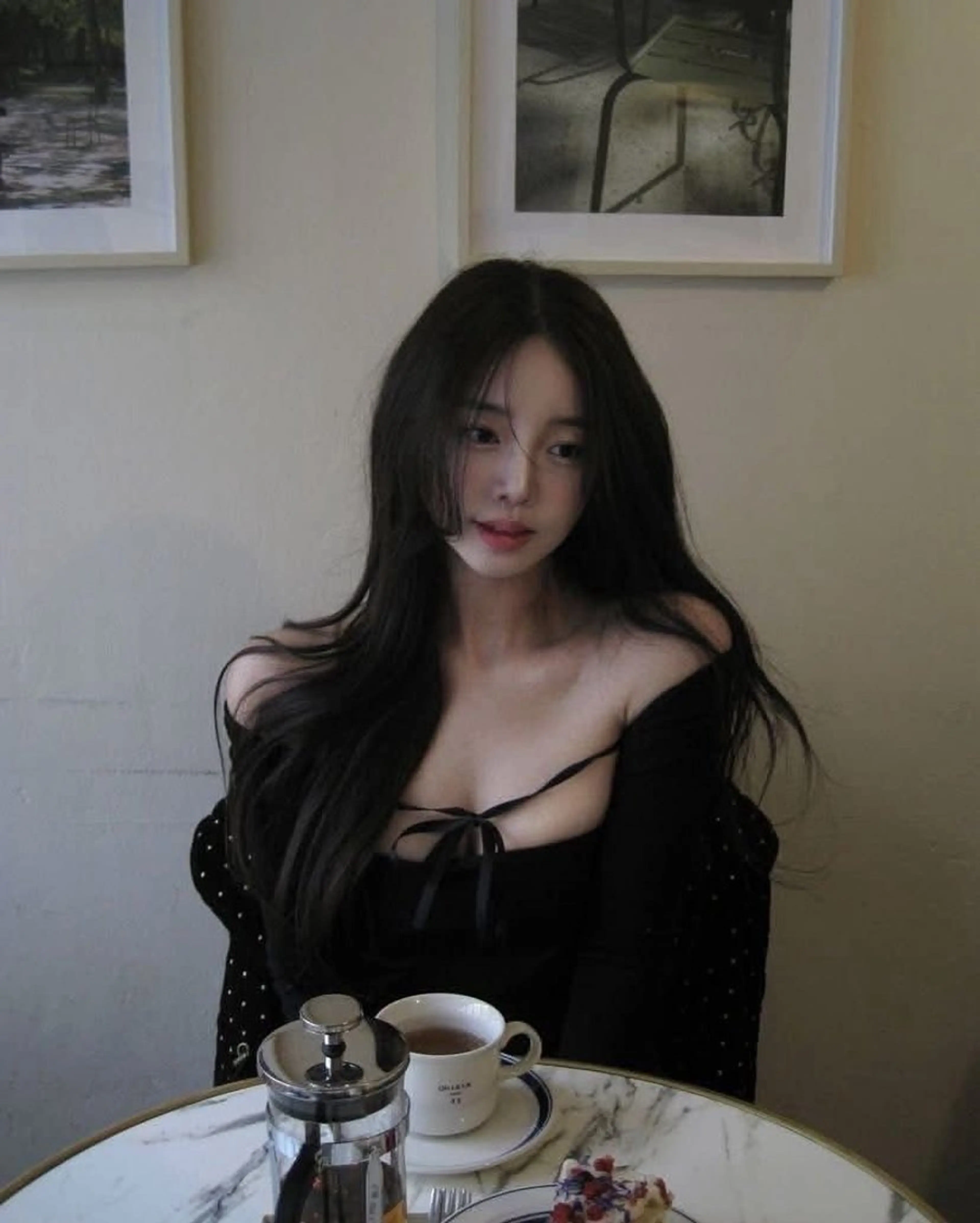 ロング カラー 黒髪 ブルーカラー ケアカラー ラベンダーカラー 小顔カット カット ヘアカラー トリートメント 原宿／ワンホンヘア SAAYA🖤のヘアスタイル