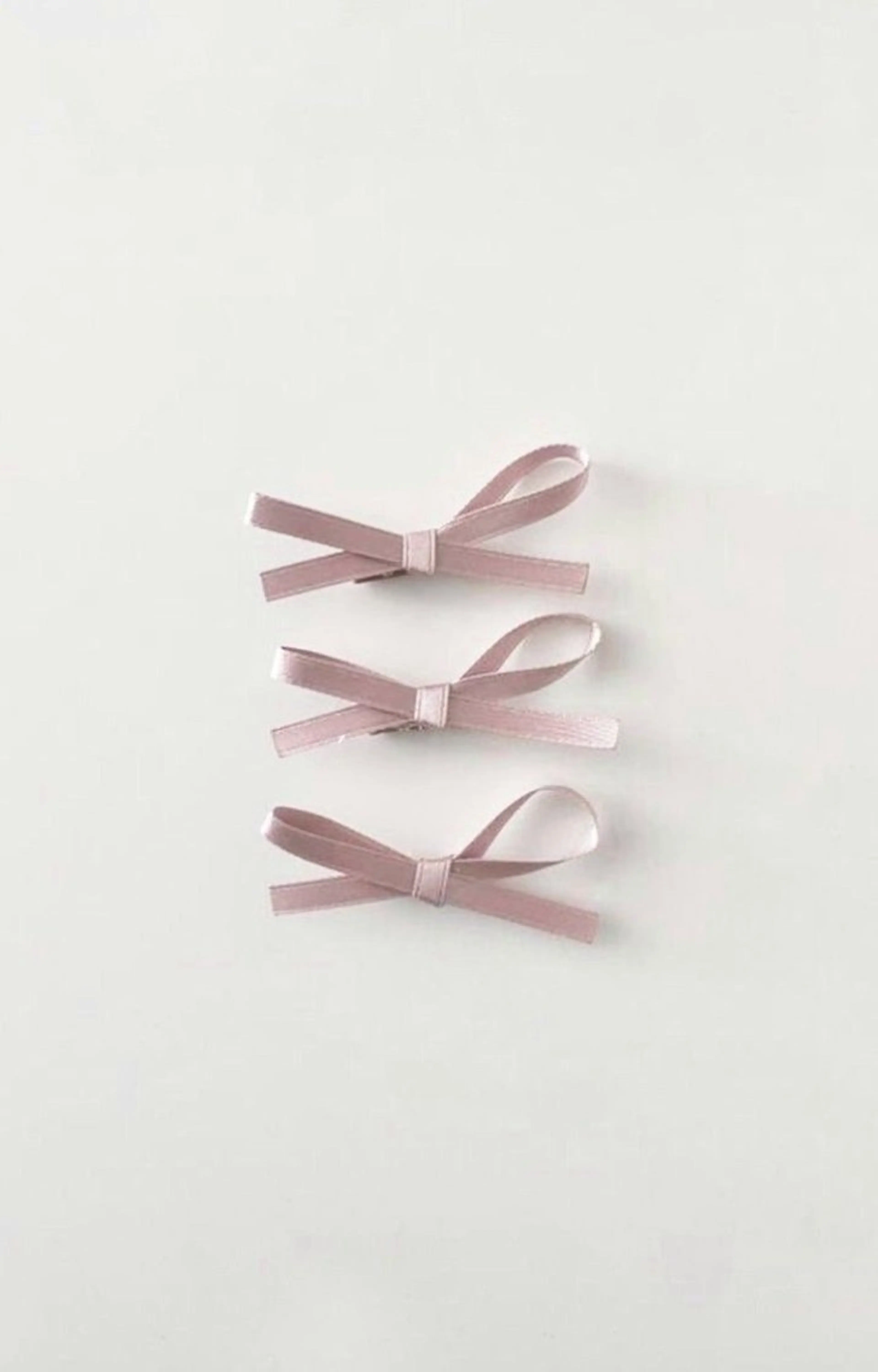 NAO🐰🎀 ちゅるん⌇パラジェルのネイルデザイン