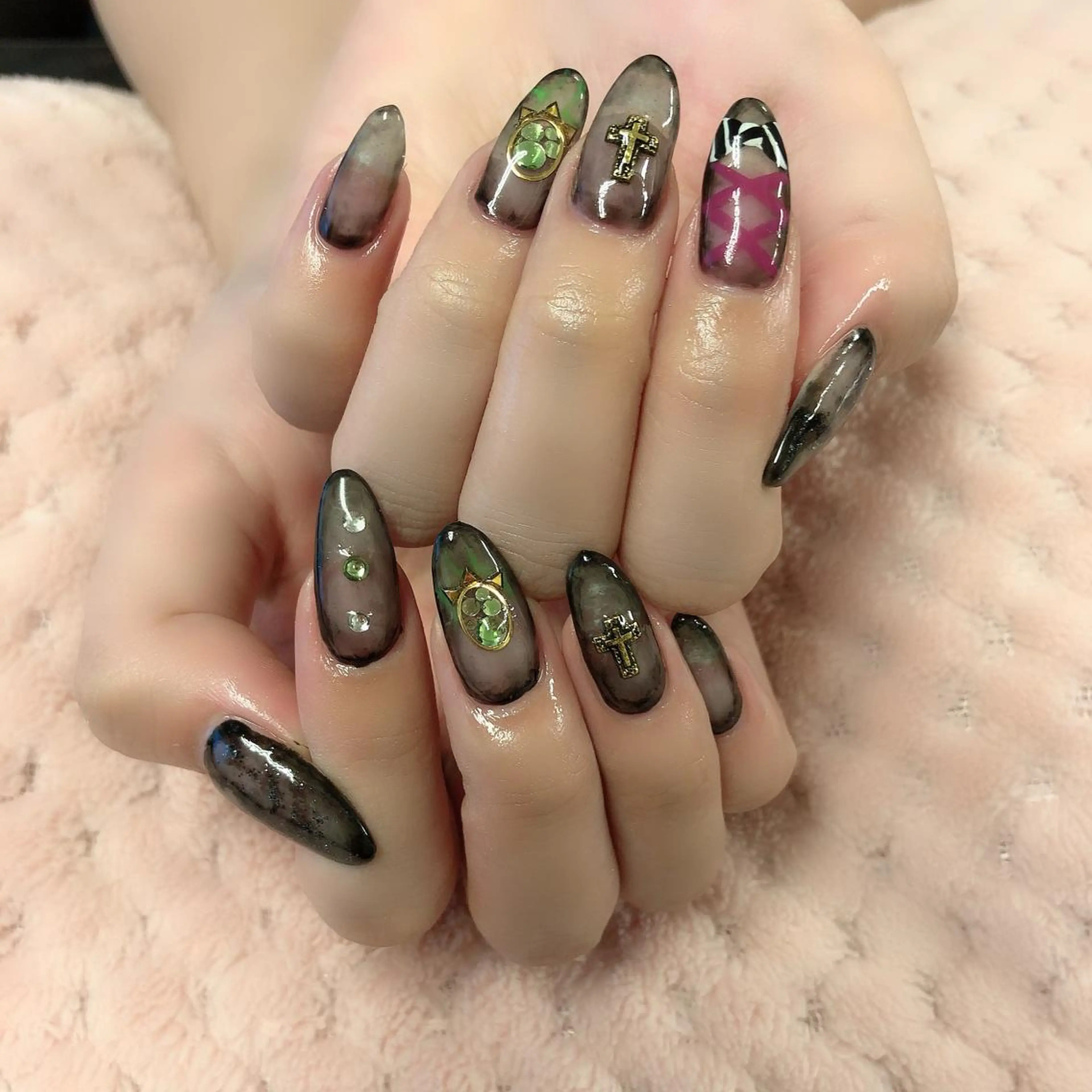 ネイル ono megumiのネイルデザイン