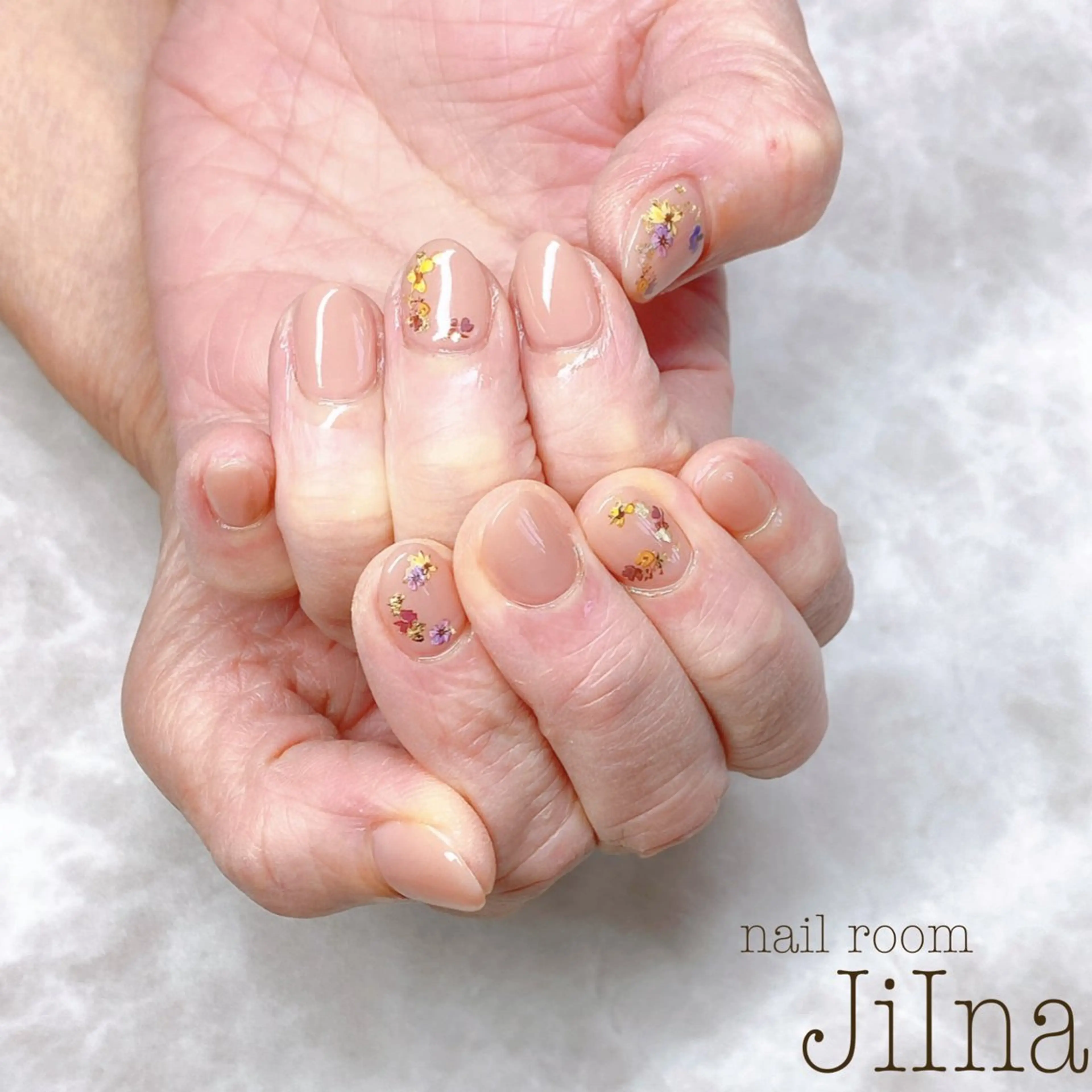 ネイル ワンカラーネイル JiIna nailのネイルデザイン