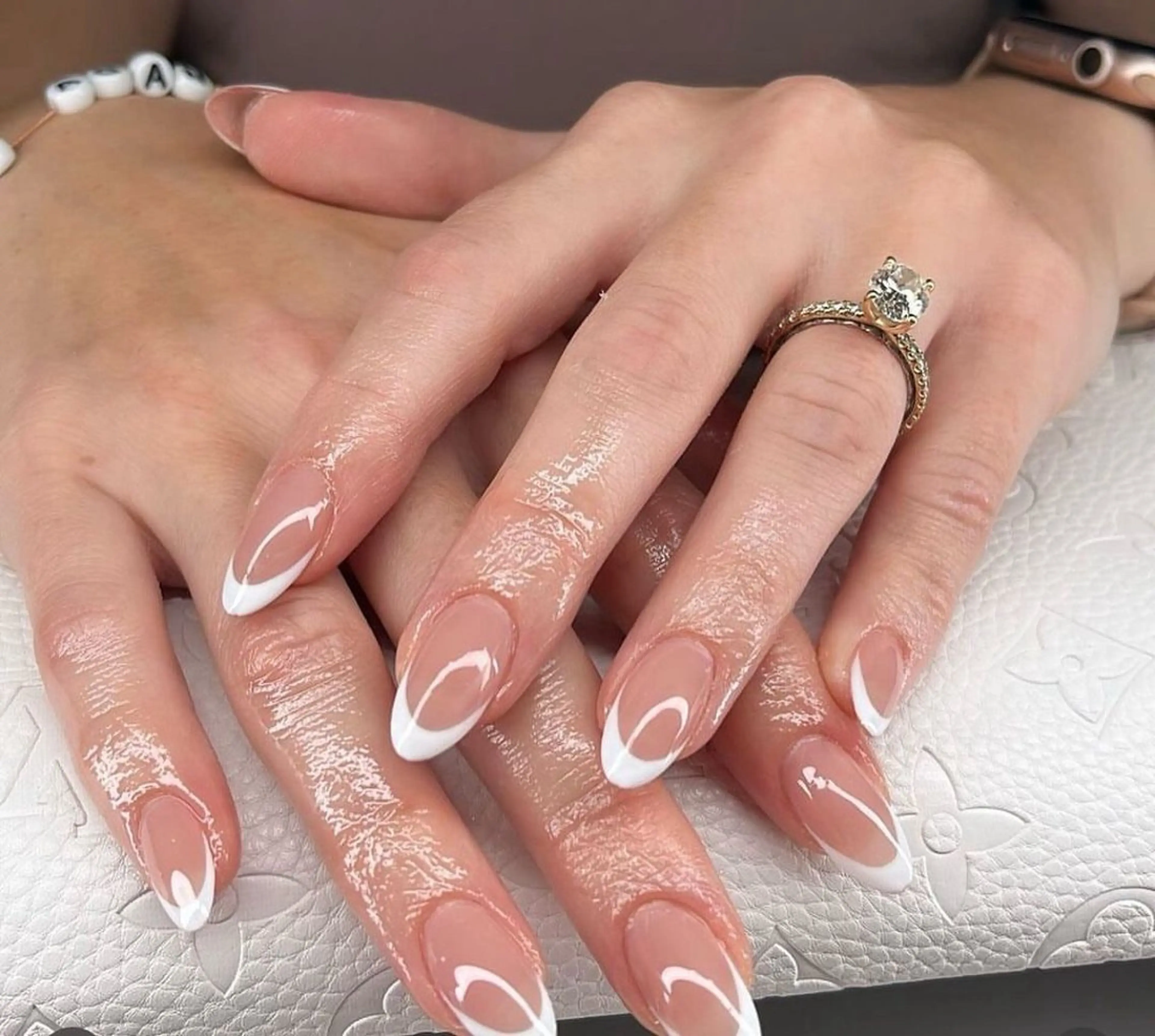 ネイル フレンチネイル RosyBeauty Salonのネイルデザイン