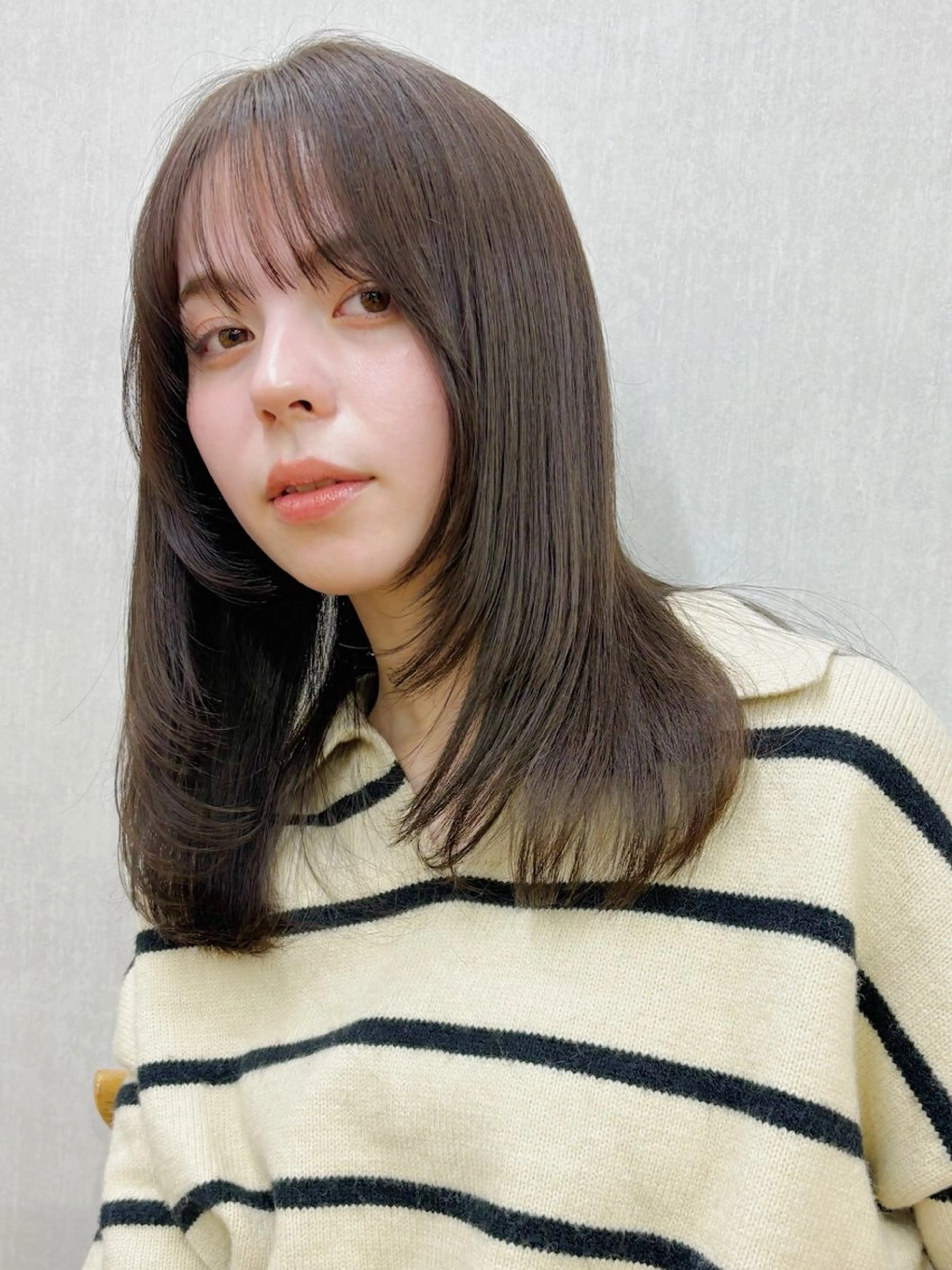 セミロング 顔まわりレイヤー レイヤーカット ボブ/ミディアム 親しみやすさ/さくらのヘアスタイル