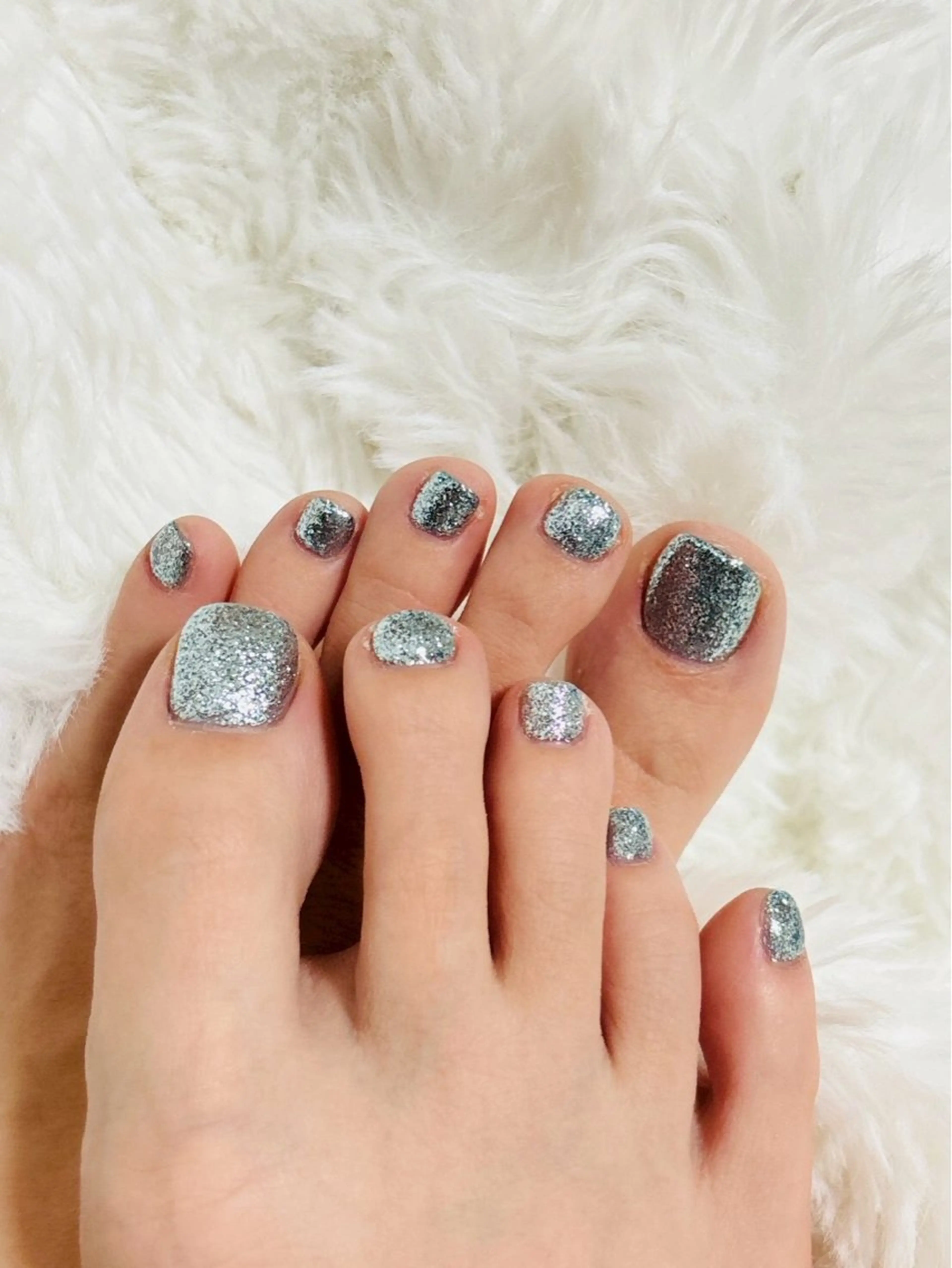 ネイル フットネイル ワンカラーネイル シンプルネイル フットネイル 清谷 あすかのネイルデザイン