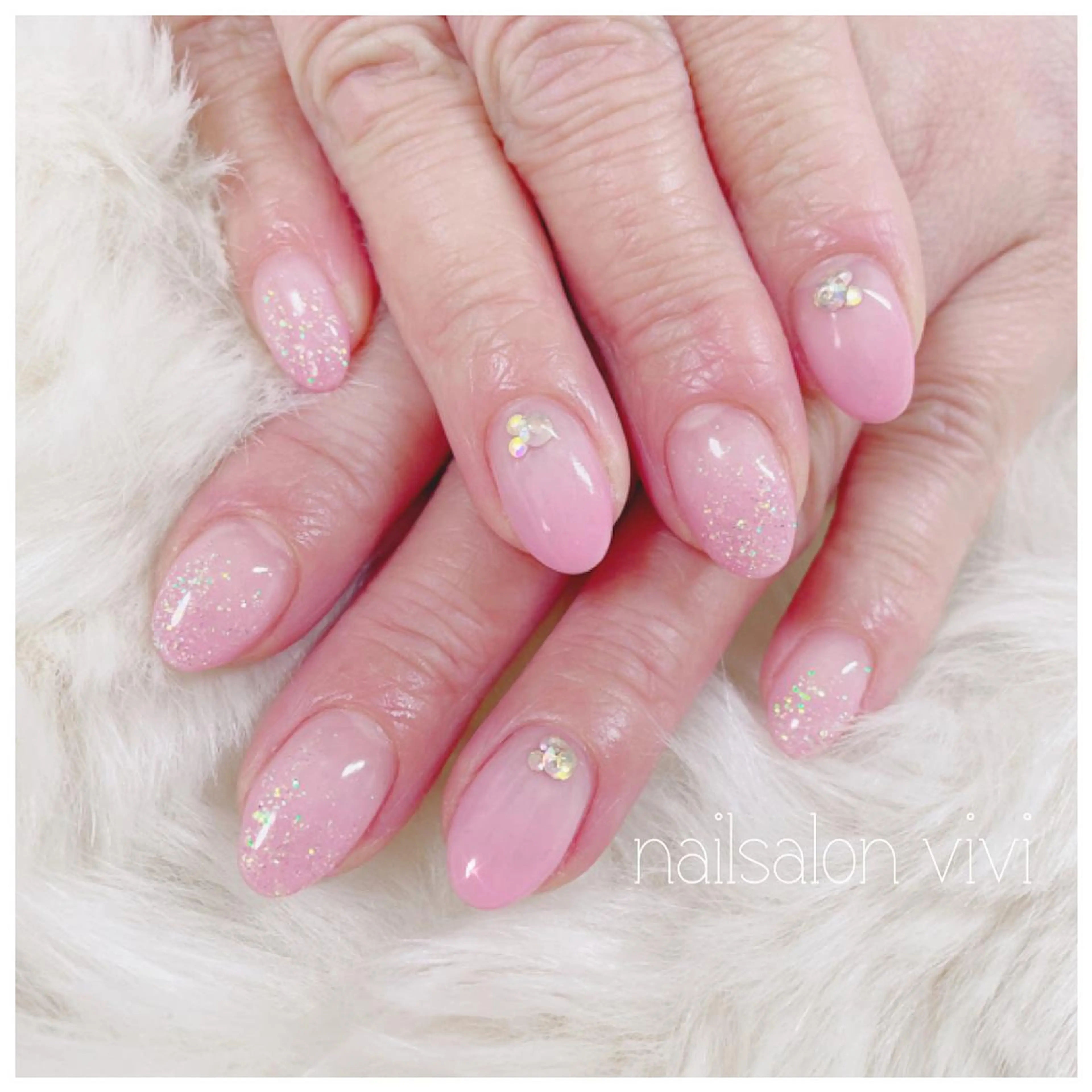 ネイル ＶＩＶＩ nailsalonのネイルデザイン