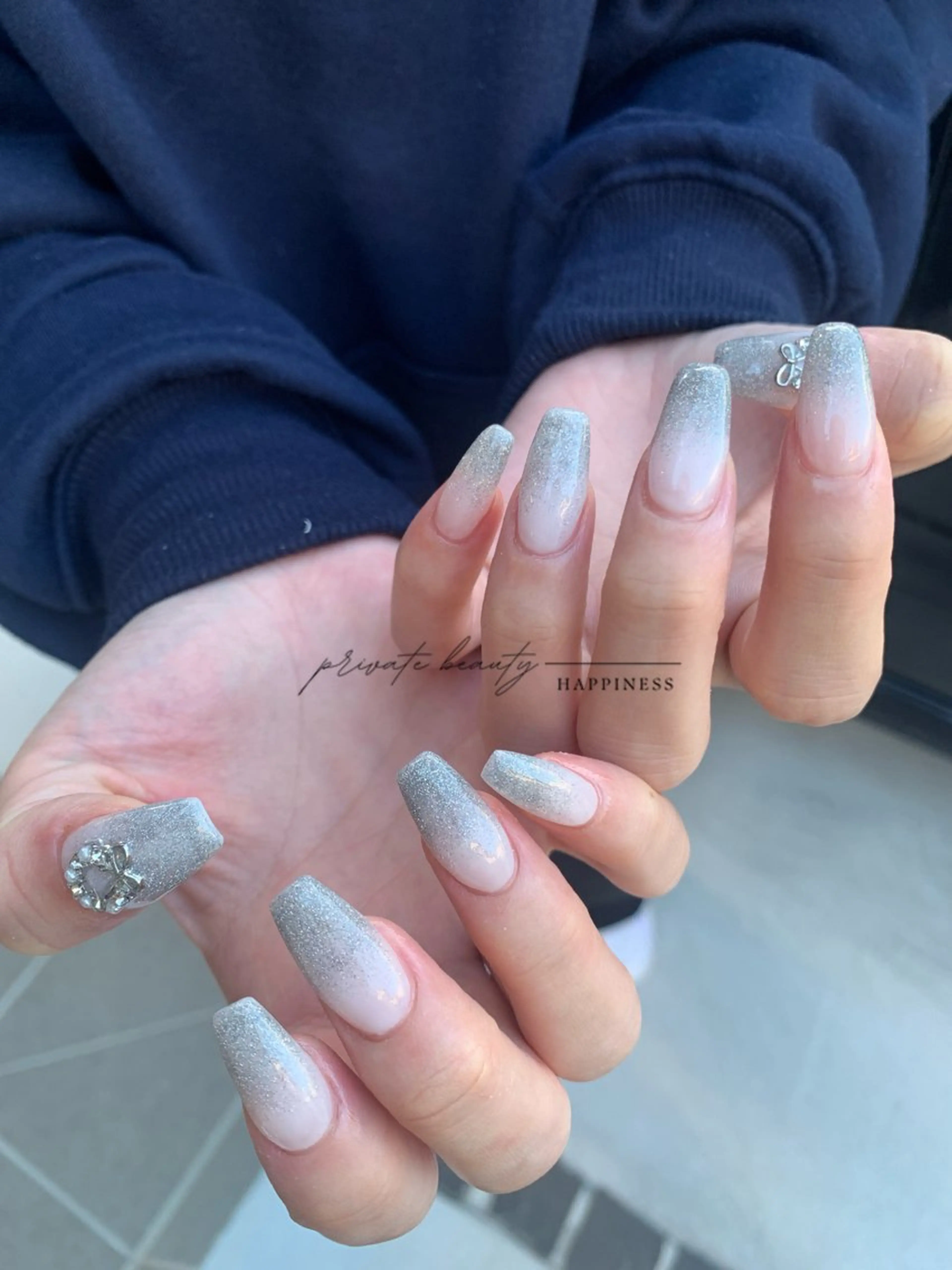 ネイル フラッシュネイル グラデーション 持ち込み スカルプネイル happiness nailのネイルデザイン