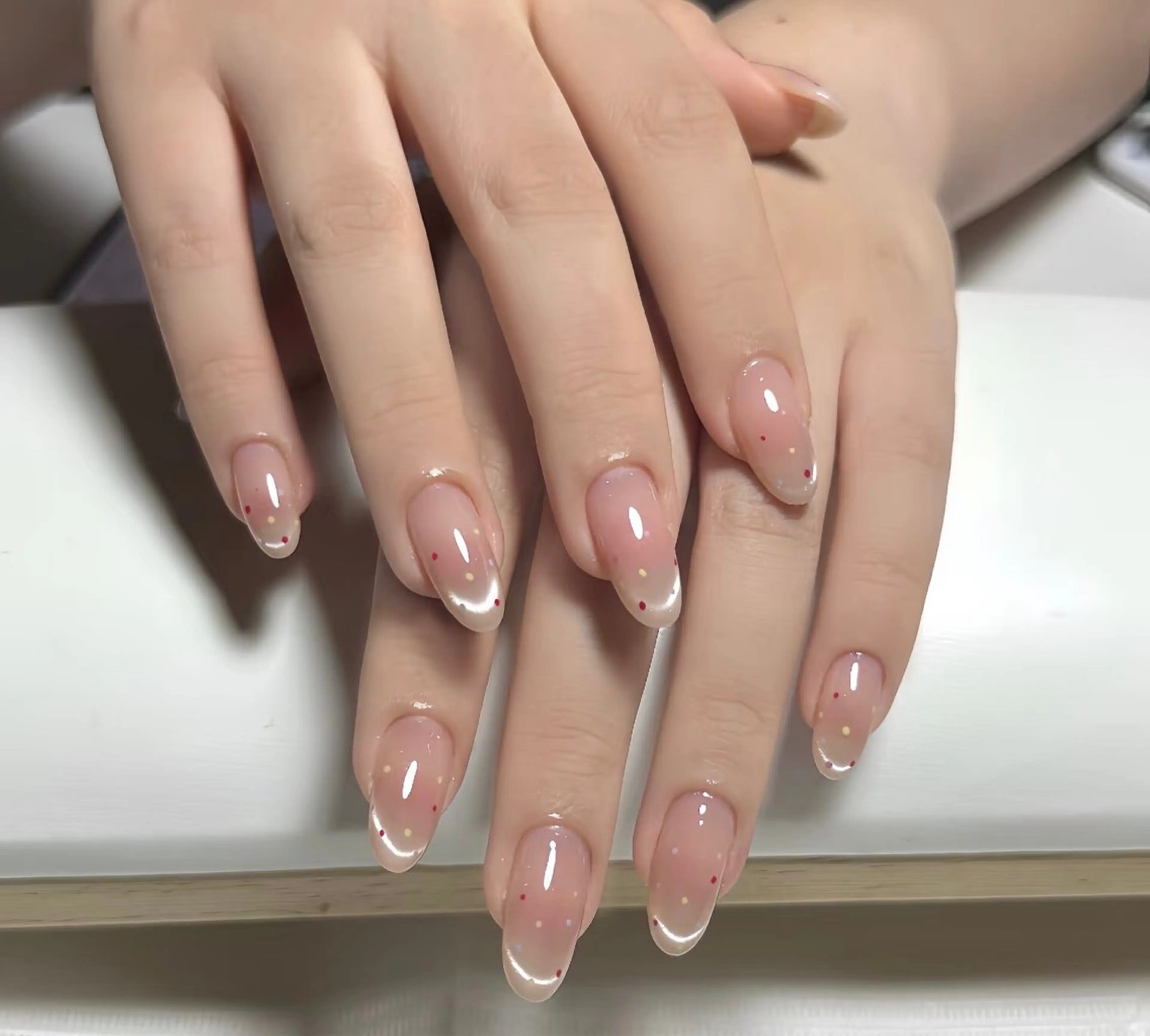 ネイル ドット フレンチネイル ガーリー ガラスフレンチ 韓国ネイル ハンドネイル Venus nail チップ長さだし専門店のネイルデザイン