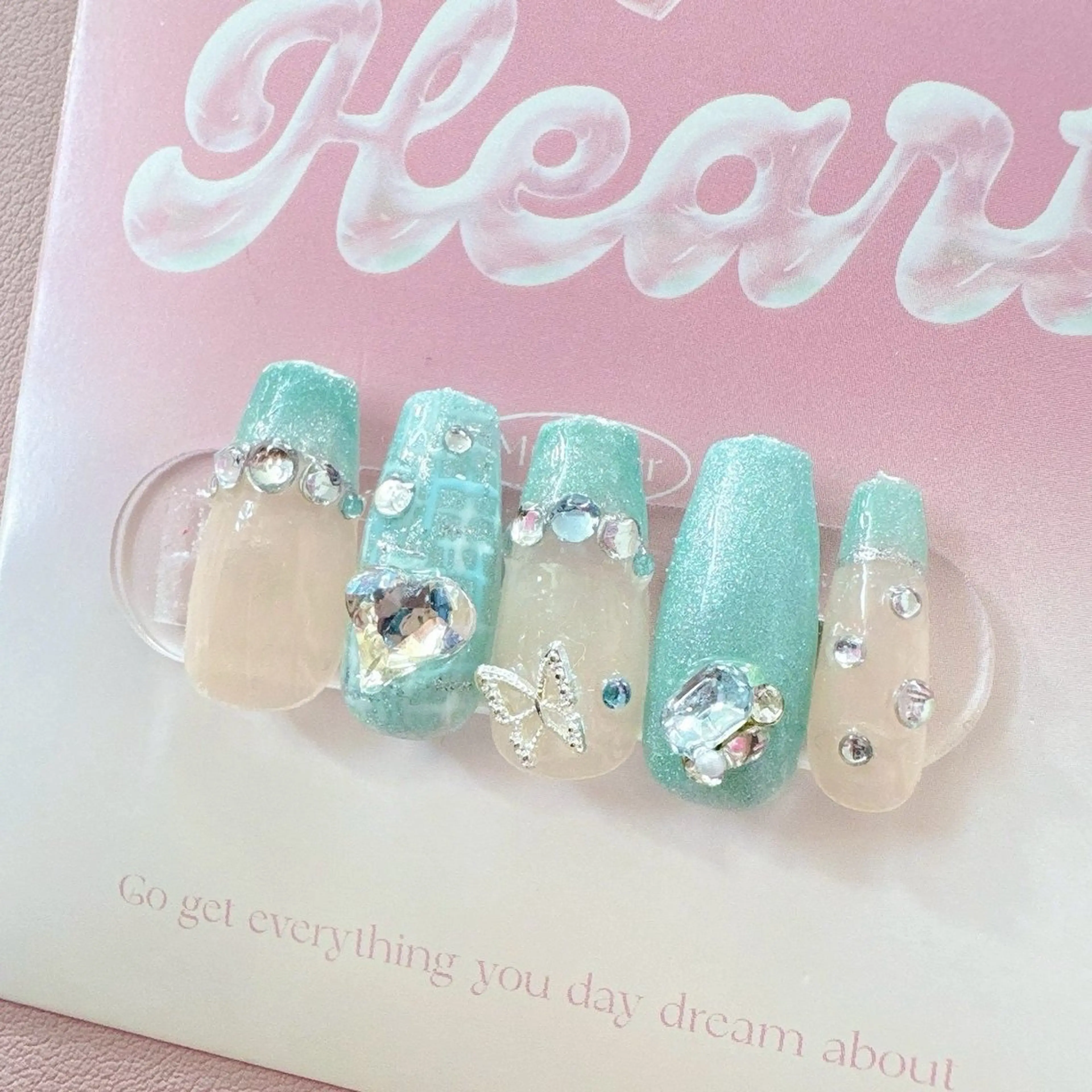 ネイル ハンドネイル MignonReve ♡EIMI🌈のネイルデザイン