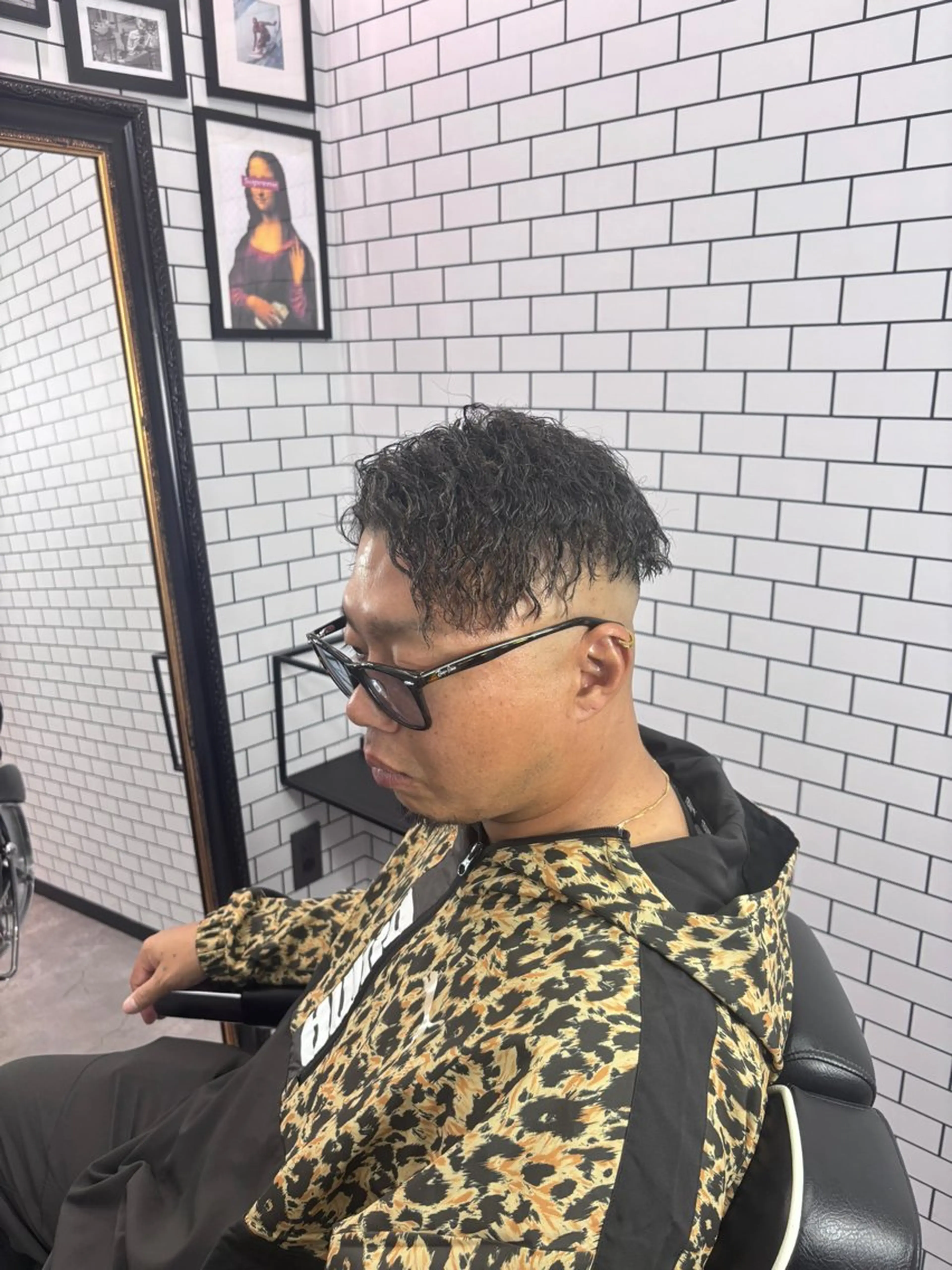 ショート パーマ メンズ メンズパーマ メンズツイストパーマ ツイストパーマ TOP by THREE NINE所属・戸辺 羅夢のヘアスタイル