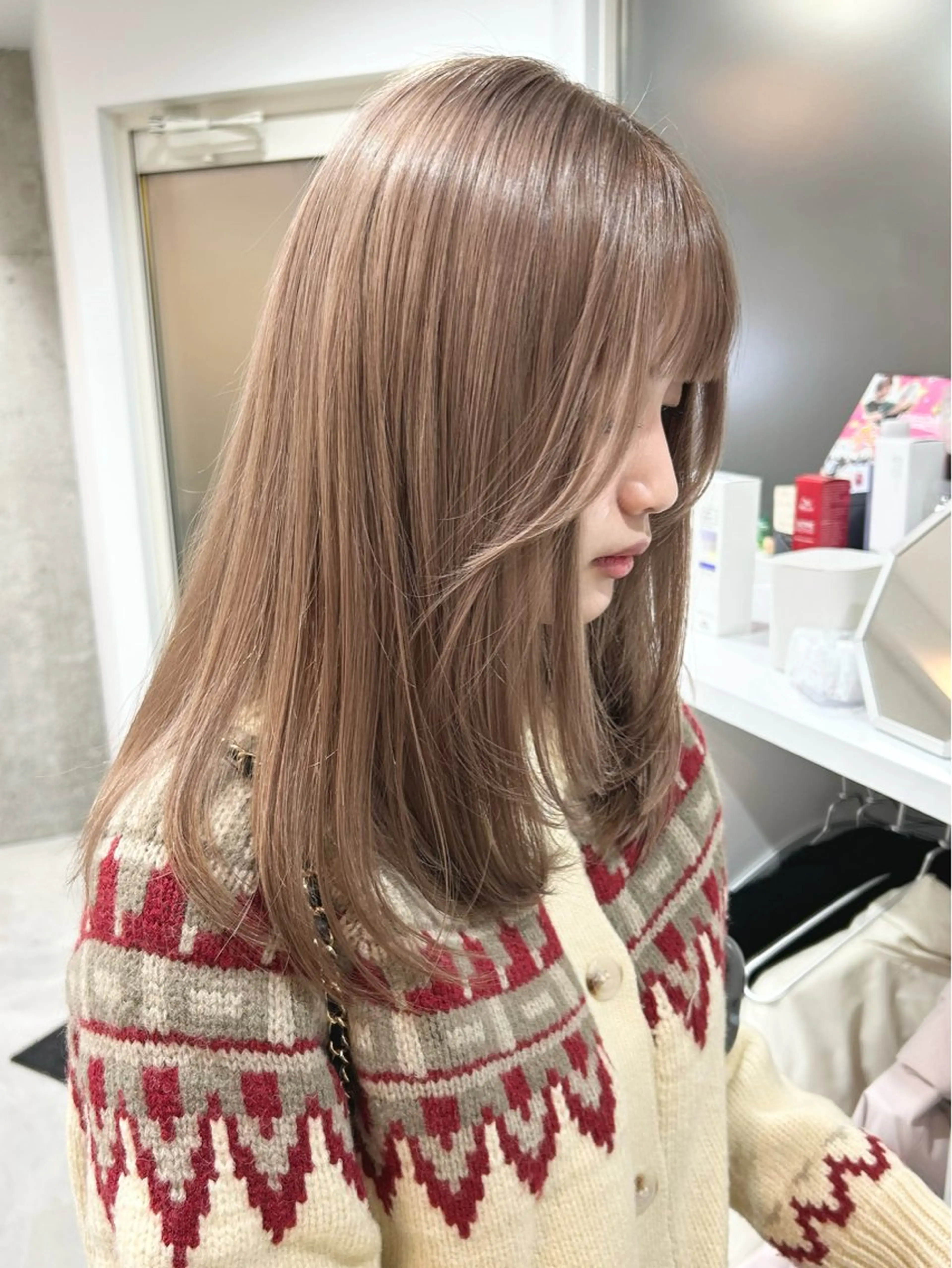 セミロング カラー ヘアカラー トリートメント ヘアセット ベージュカラー🐑 レイヤー🤎塚原優芽のヘアスタイル