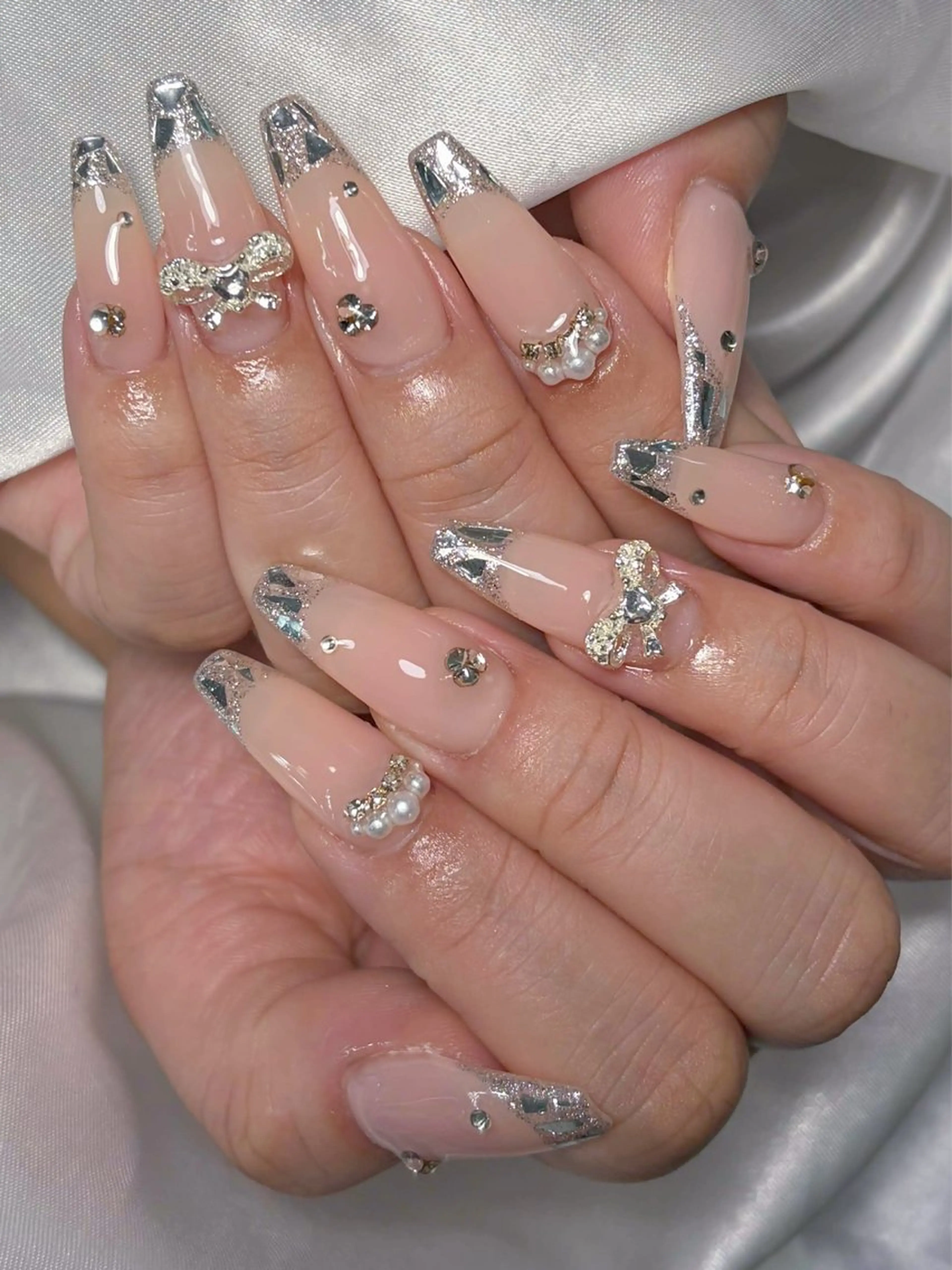 ネイル ハンドネイル LEELA NAIL STUDIOのネイルデザイン