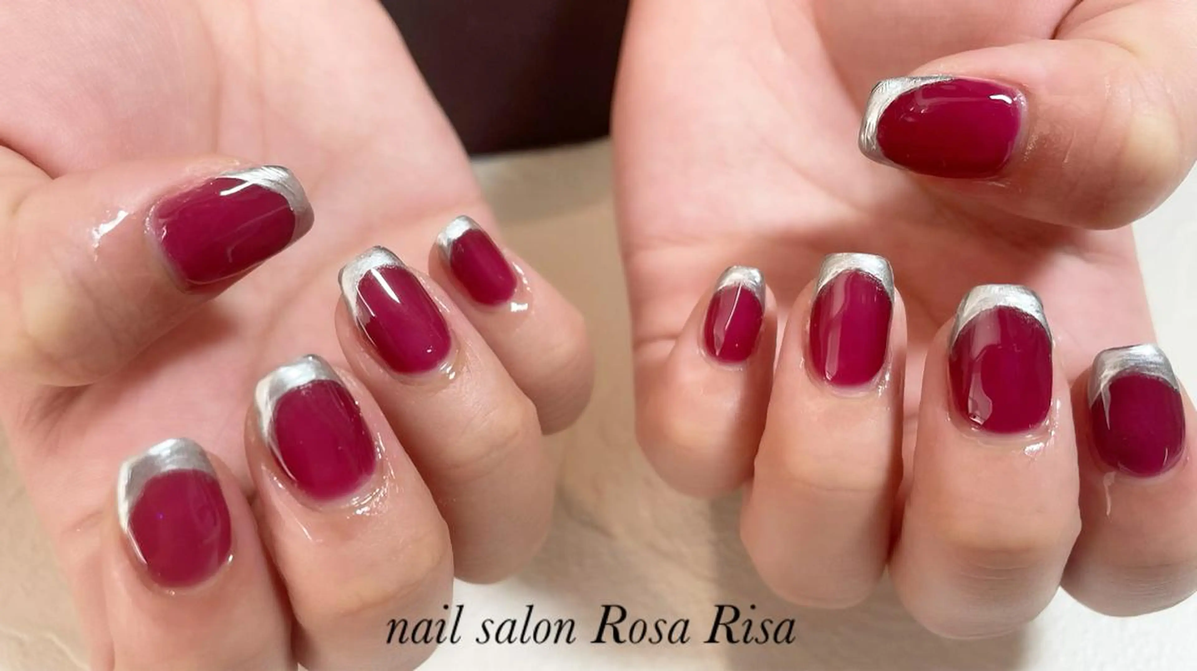 ミディアム ネイル ボルドー シルバー ネイルスタジオ シェイクユアハンズのネイルデザイン