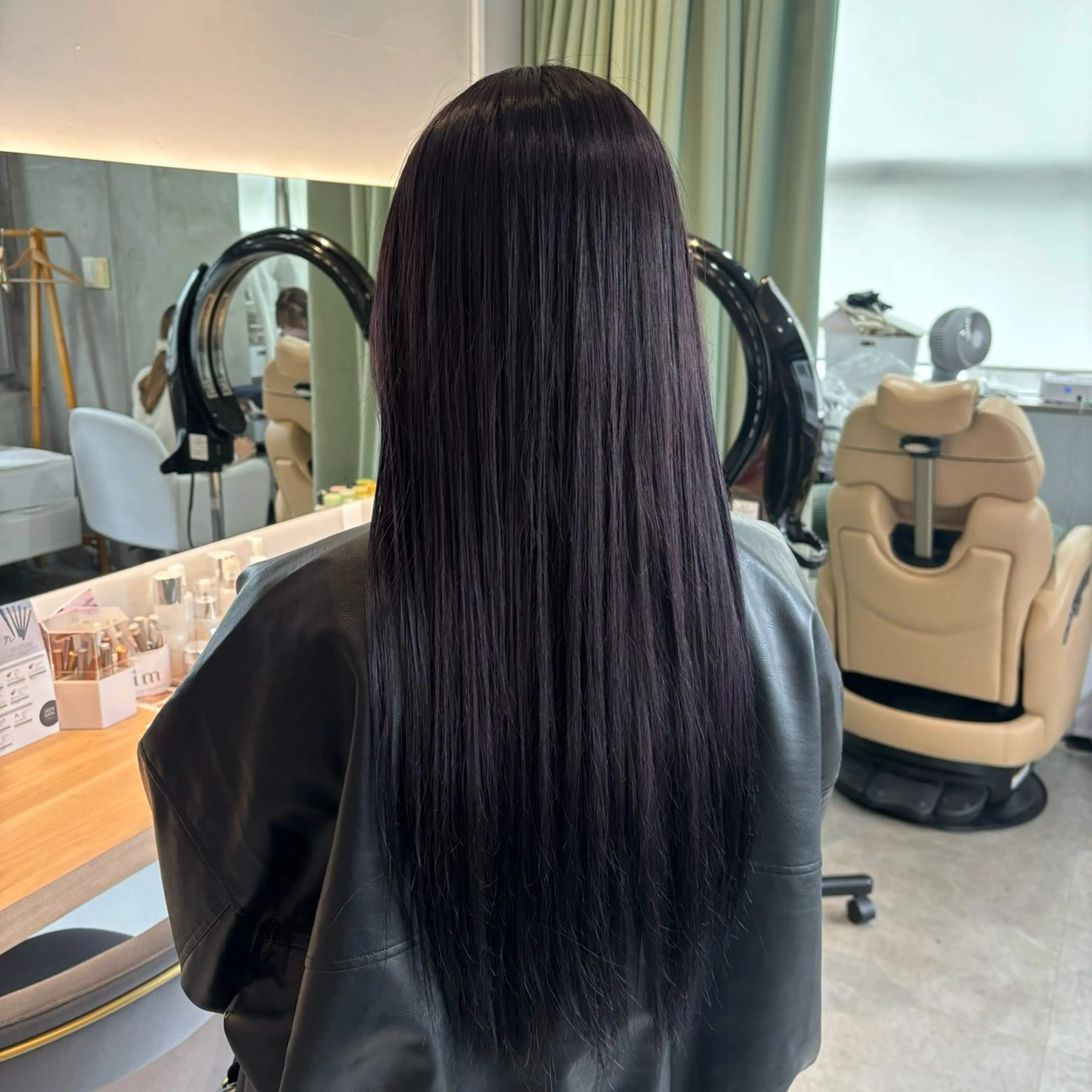 ロング カラー ディープラベンダー ラベンダーカラー ヘアカラー りあの🎀 /暖色カラー🍒のヘアスタイル