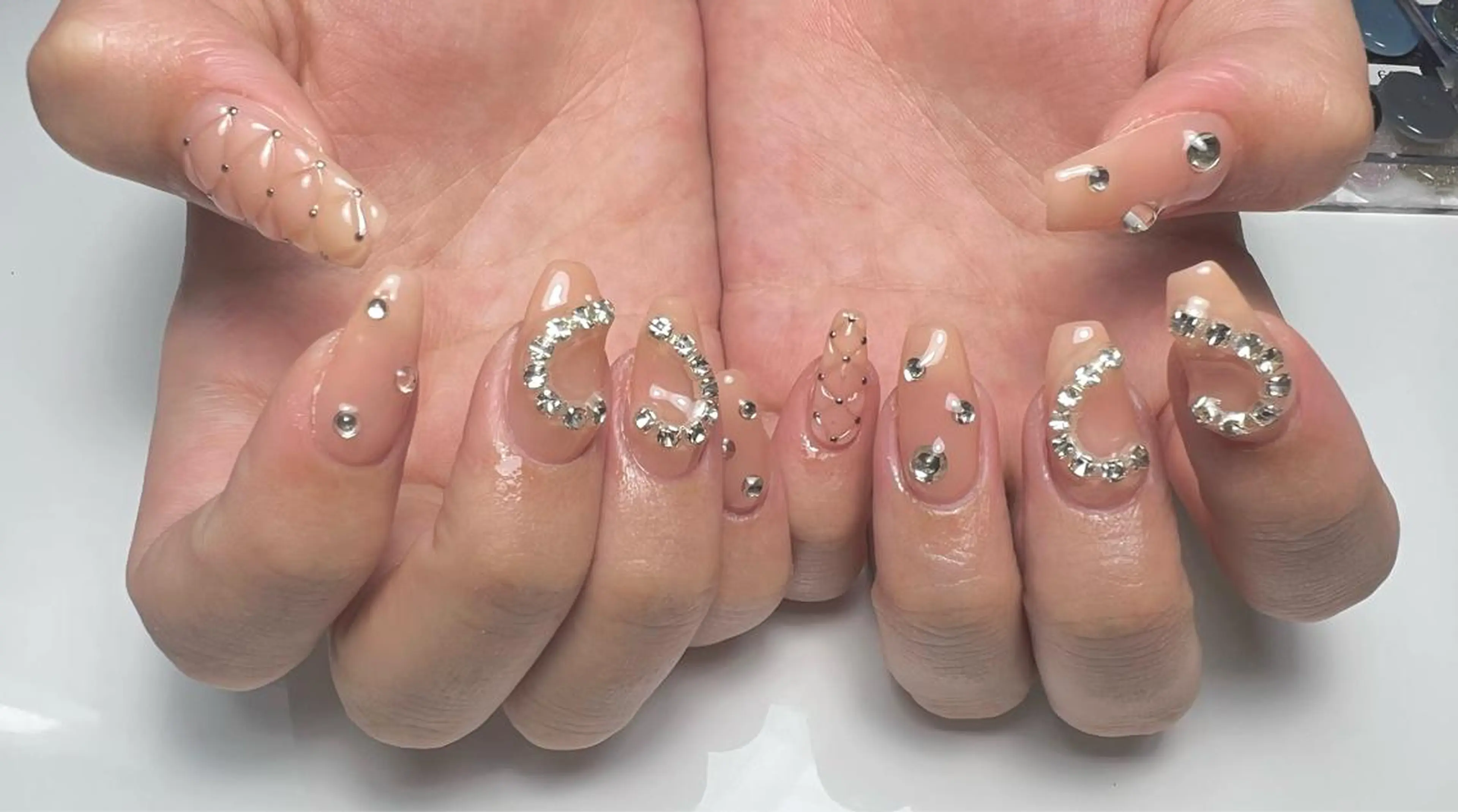 ネイル ハンドネイル ハンドケア Una ☀️☀️のネイルデザイン