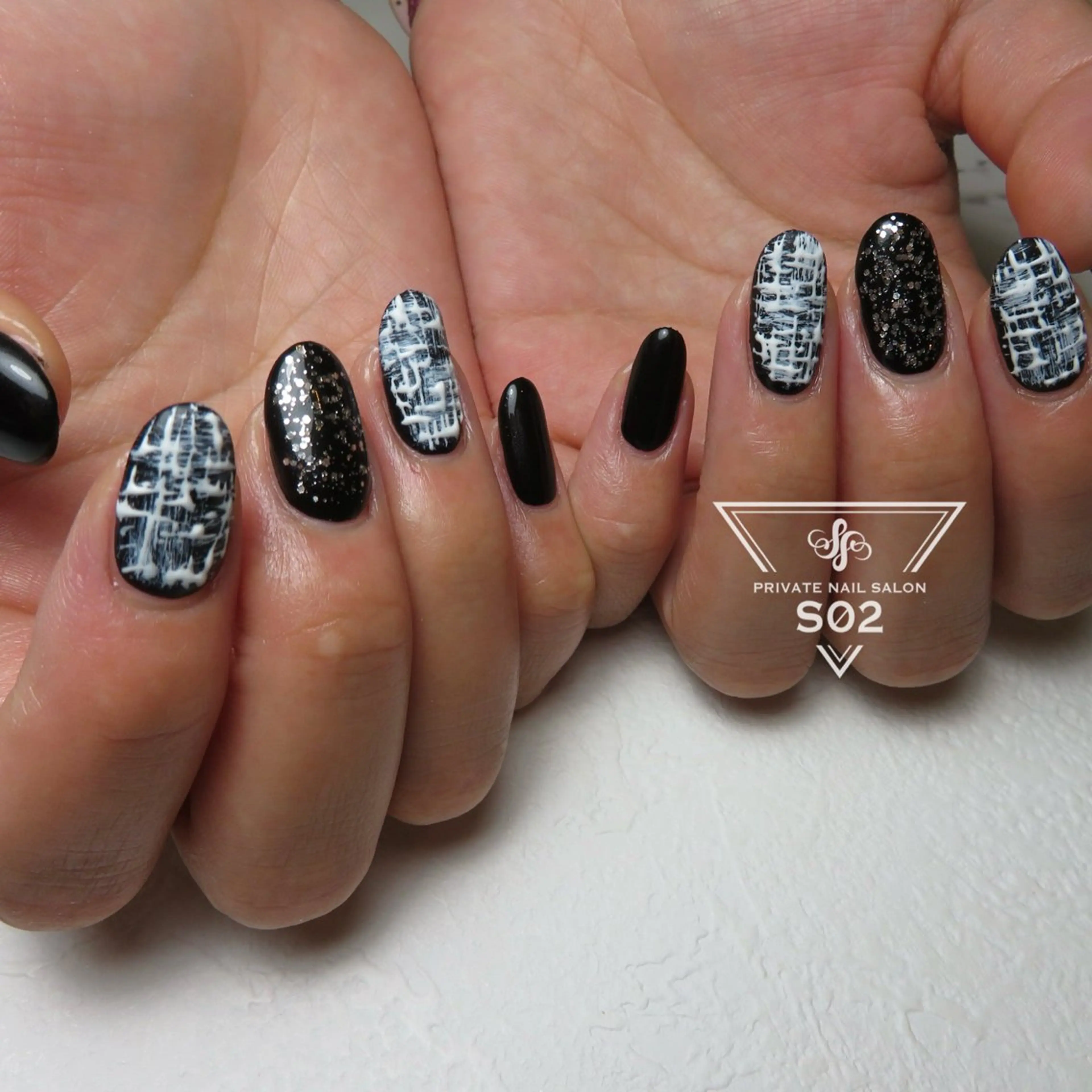ネイル S02 𝙲𝚑𝚒𝚎のネイルデザイン
