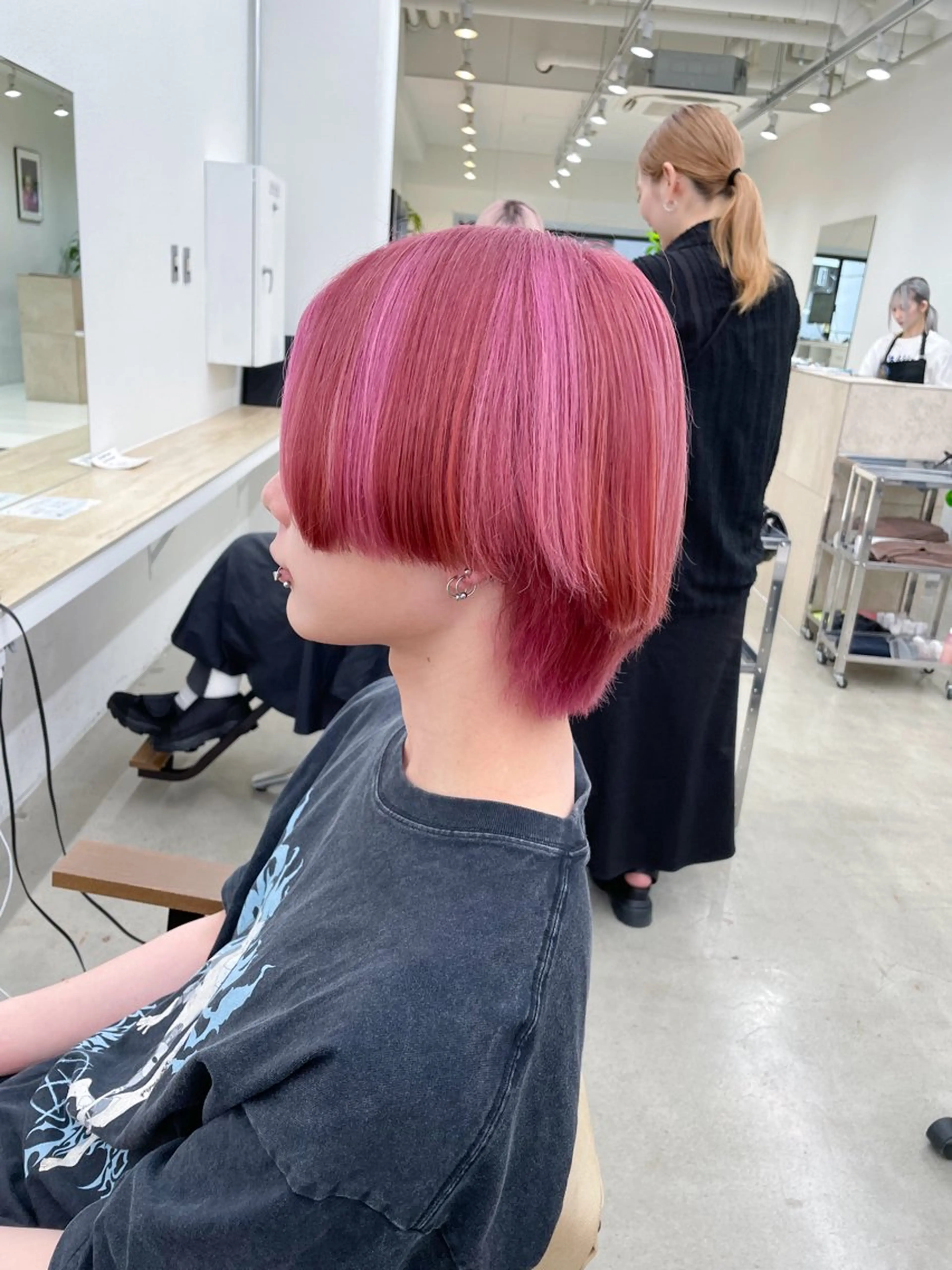 カラー メンズ メンズハイライト メンズハイトーン デザインカラー ハイライトカラー ハイトーンカラー ヘアカラー トリートメント ハイトーン/レイヤー /ケアブリーチ石川治のヘアスタイル